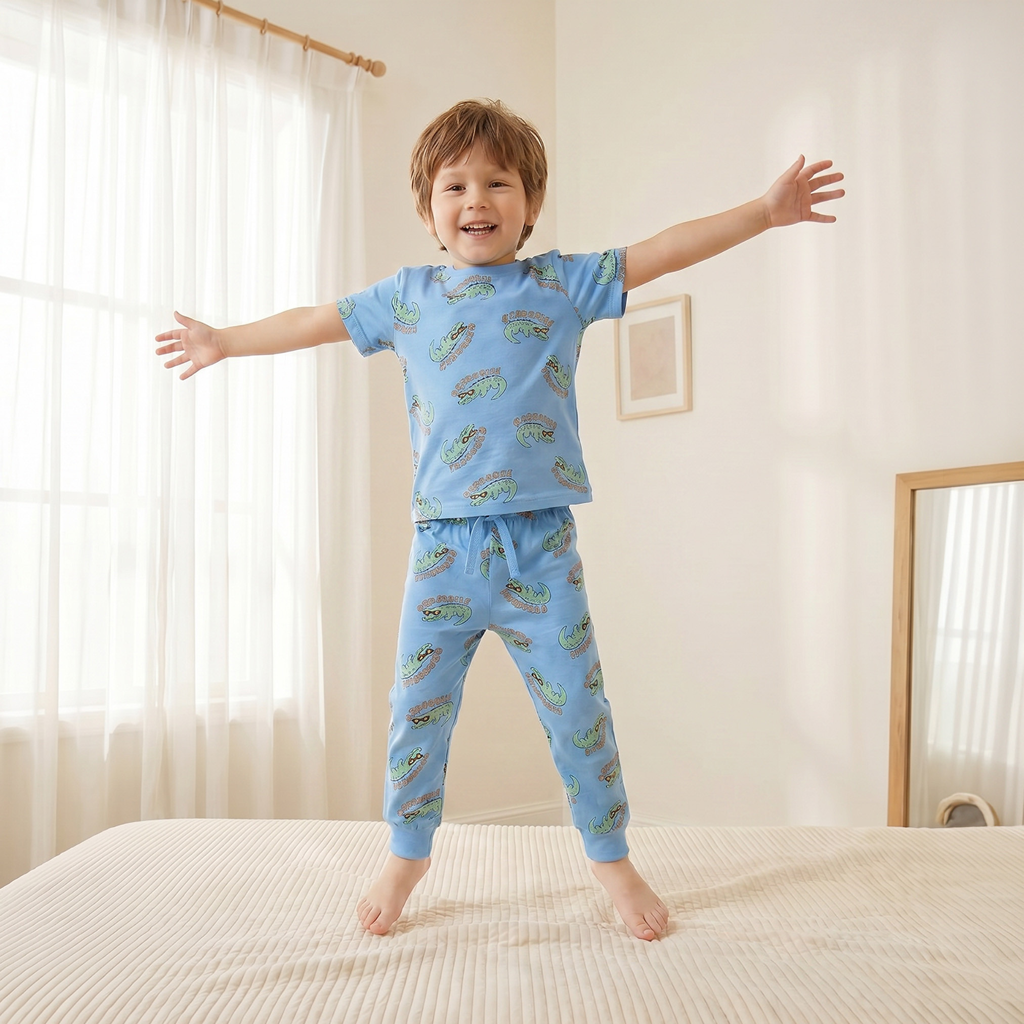 طقم بيجاما قطن بأكمام قصيرة وياقة ضيقة بطبعات تمساح من جونيورز-boys-clothing-nightwear-image-7