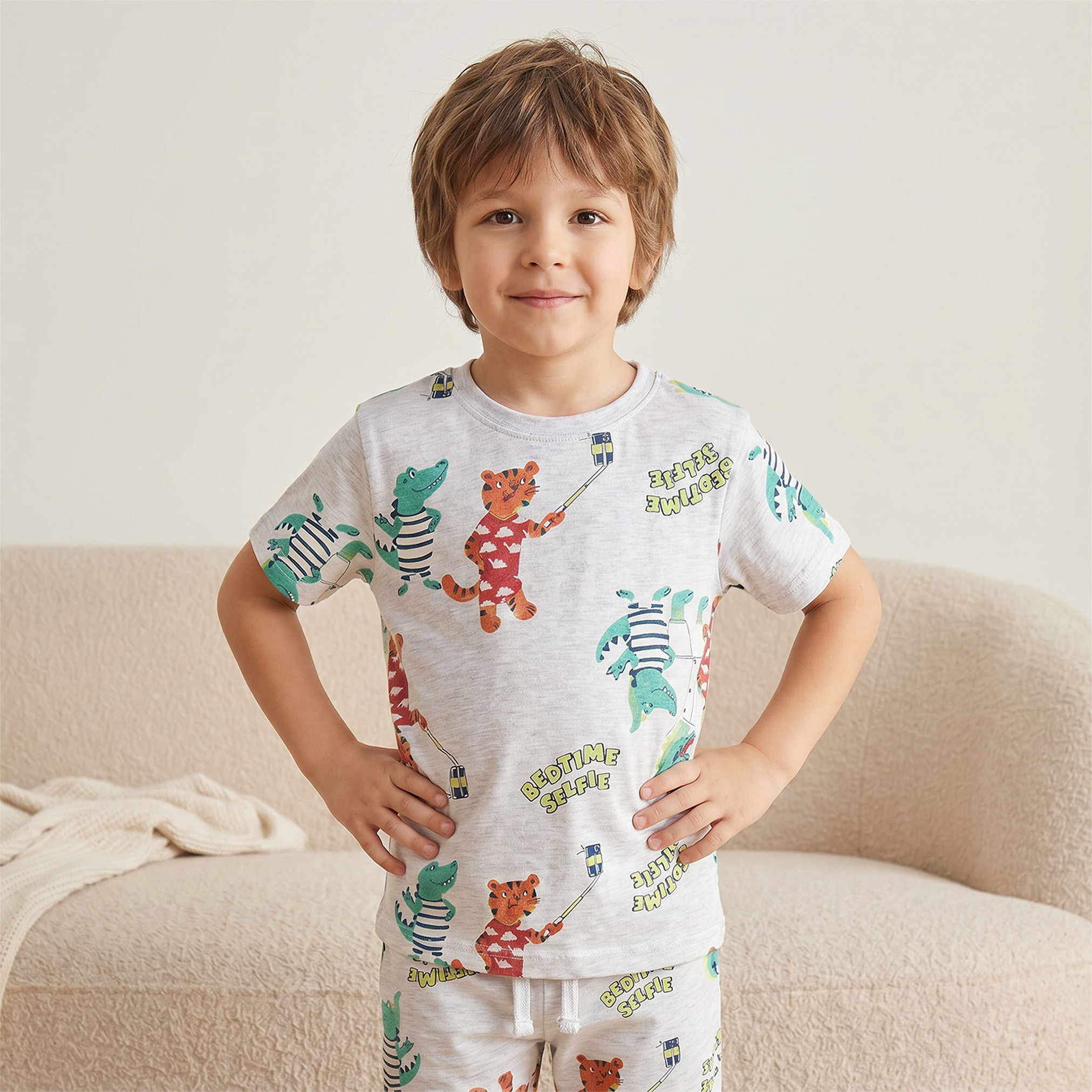 طقم بيجاما قطن بياقة ضيقة وأكمام قصيرة وطبعات من جونيورز-boys-clothing-nightwear-image-2