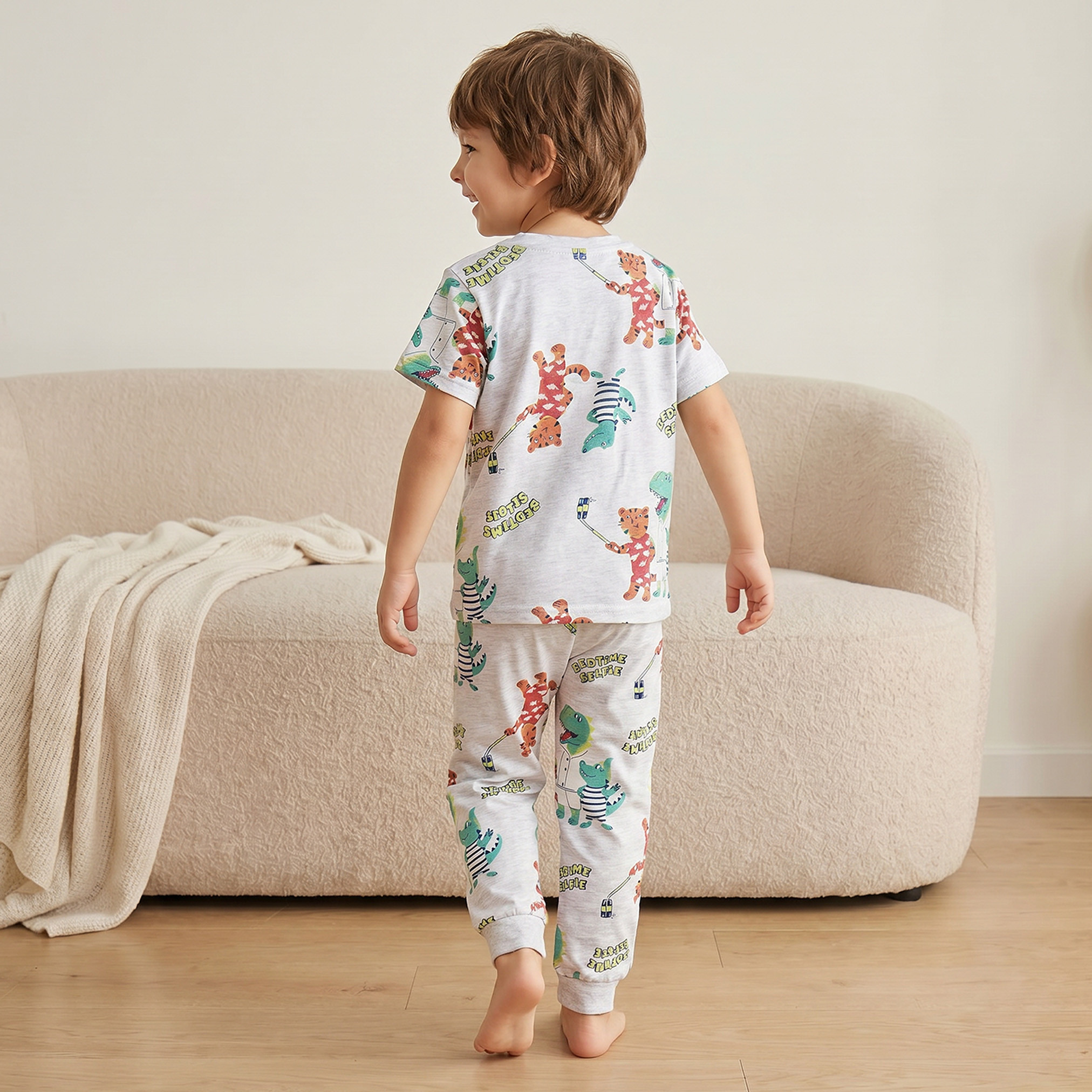 طقم بيجاما قطن بياقة ضيقة وأكمام قصيرة وطبعات من جونيورز-boys-clothing-nightwear-image-4
