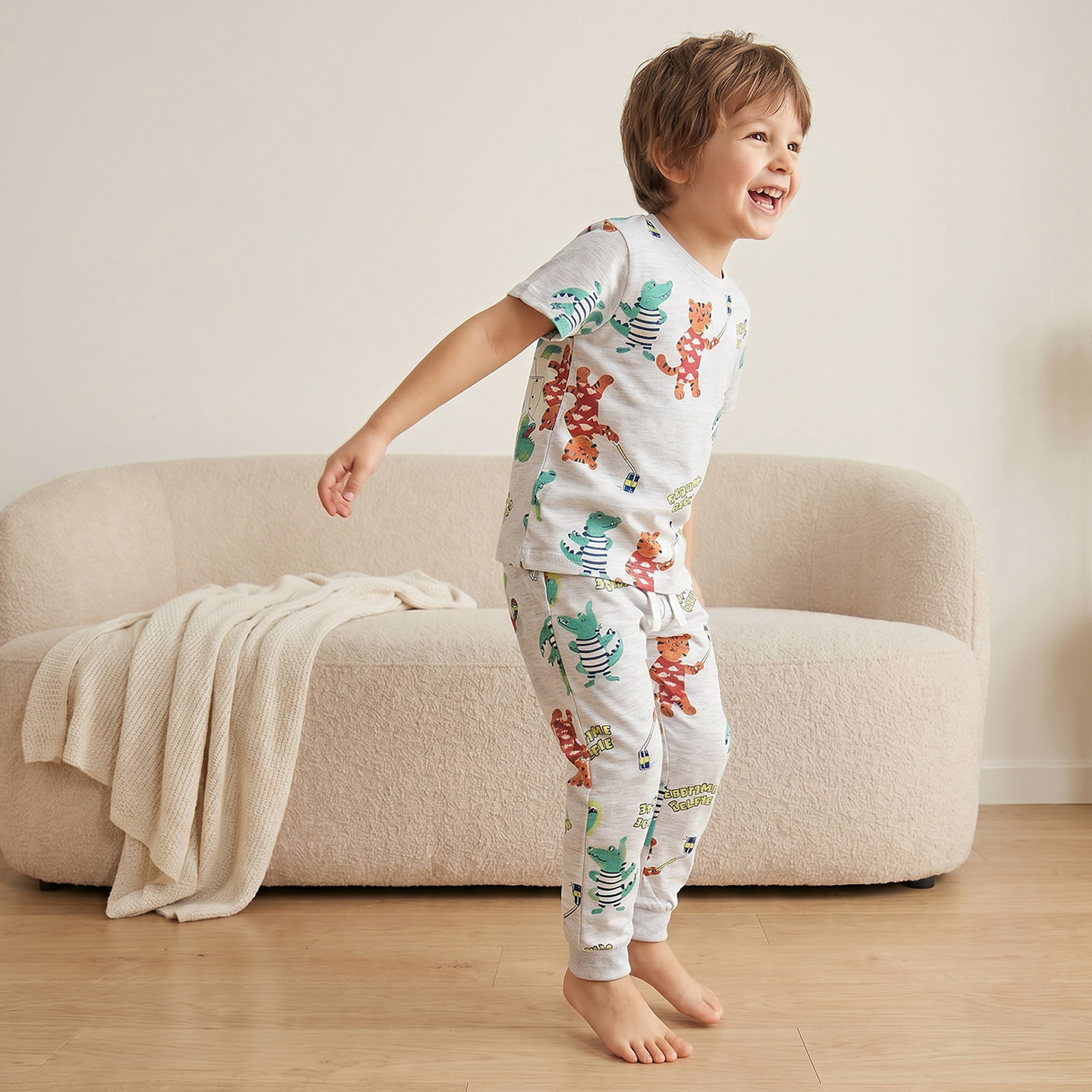 طقم بيجاما قطن بياقة ضيقة وأكمام قصيرة وطبعات من جونيورز-boys-clothing-nightwear-image-8