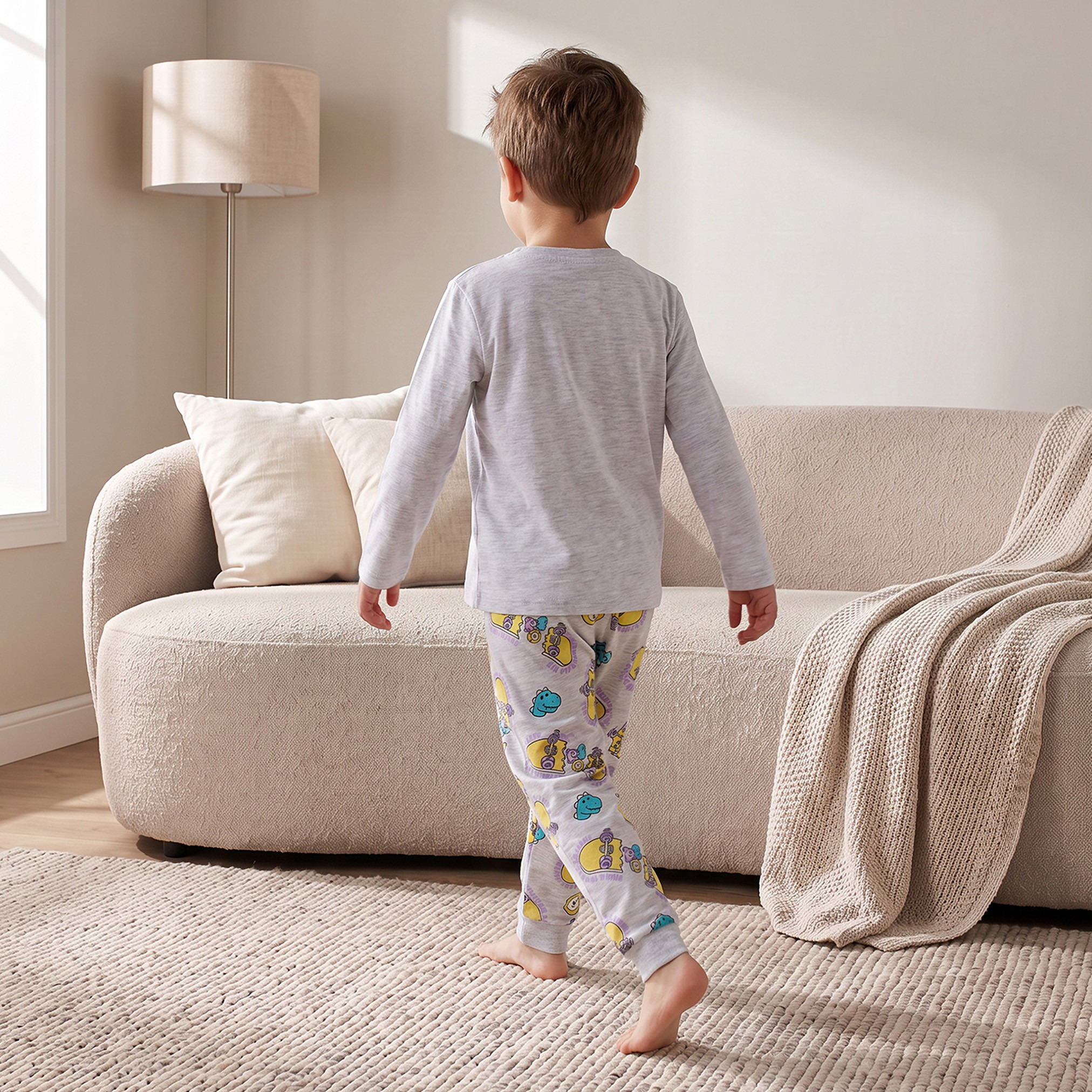 طقم بيجاما قطني بياقة مستديرة وأكمام طويلة بطبعة لوح تزلج من جونيورز-boys-clothing-nightwear-image-4