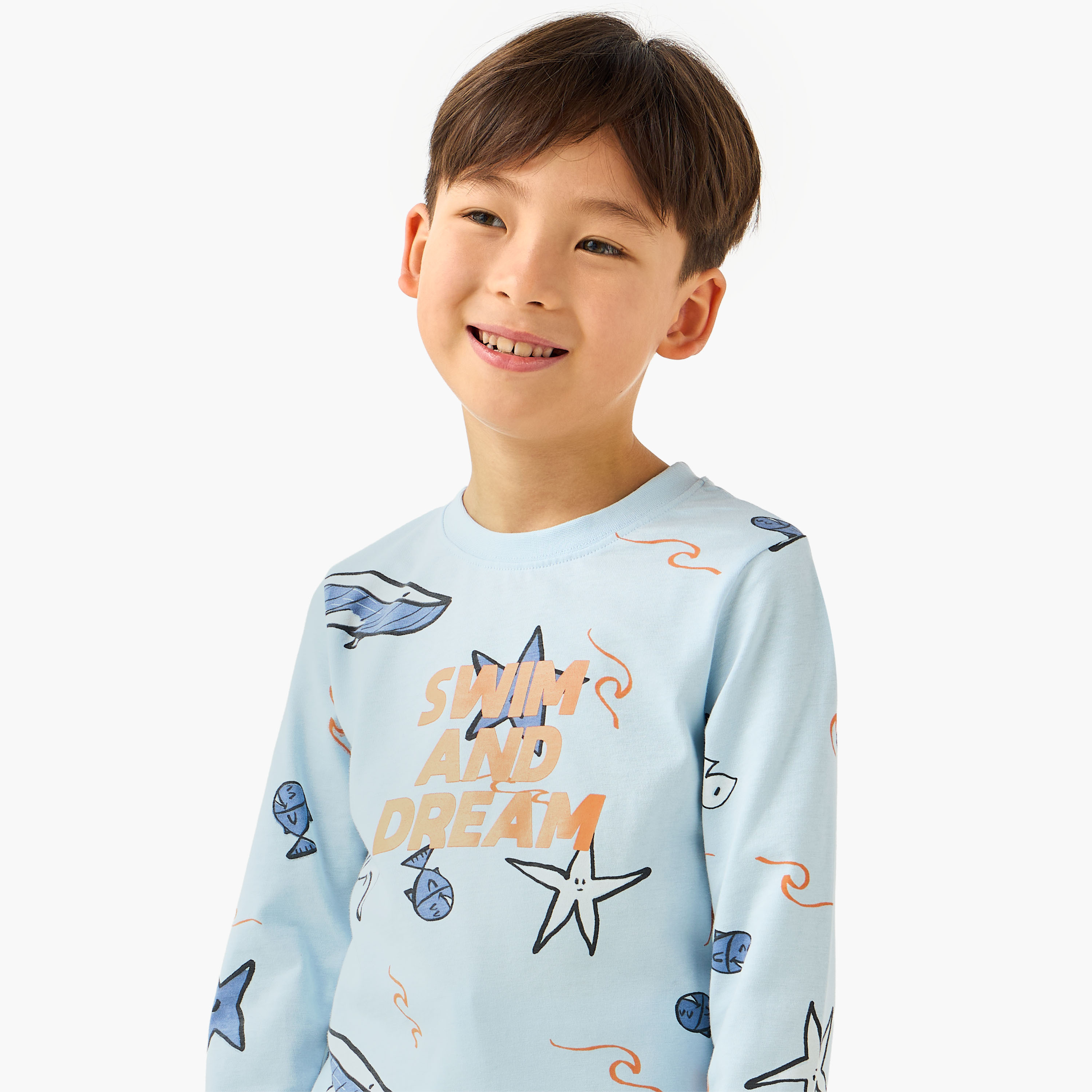 Juniors Cotton Crew Neck Long Sleeves Pyjama Set with Underwater Print-boys-clothing-nightwear-image-5