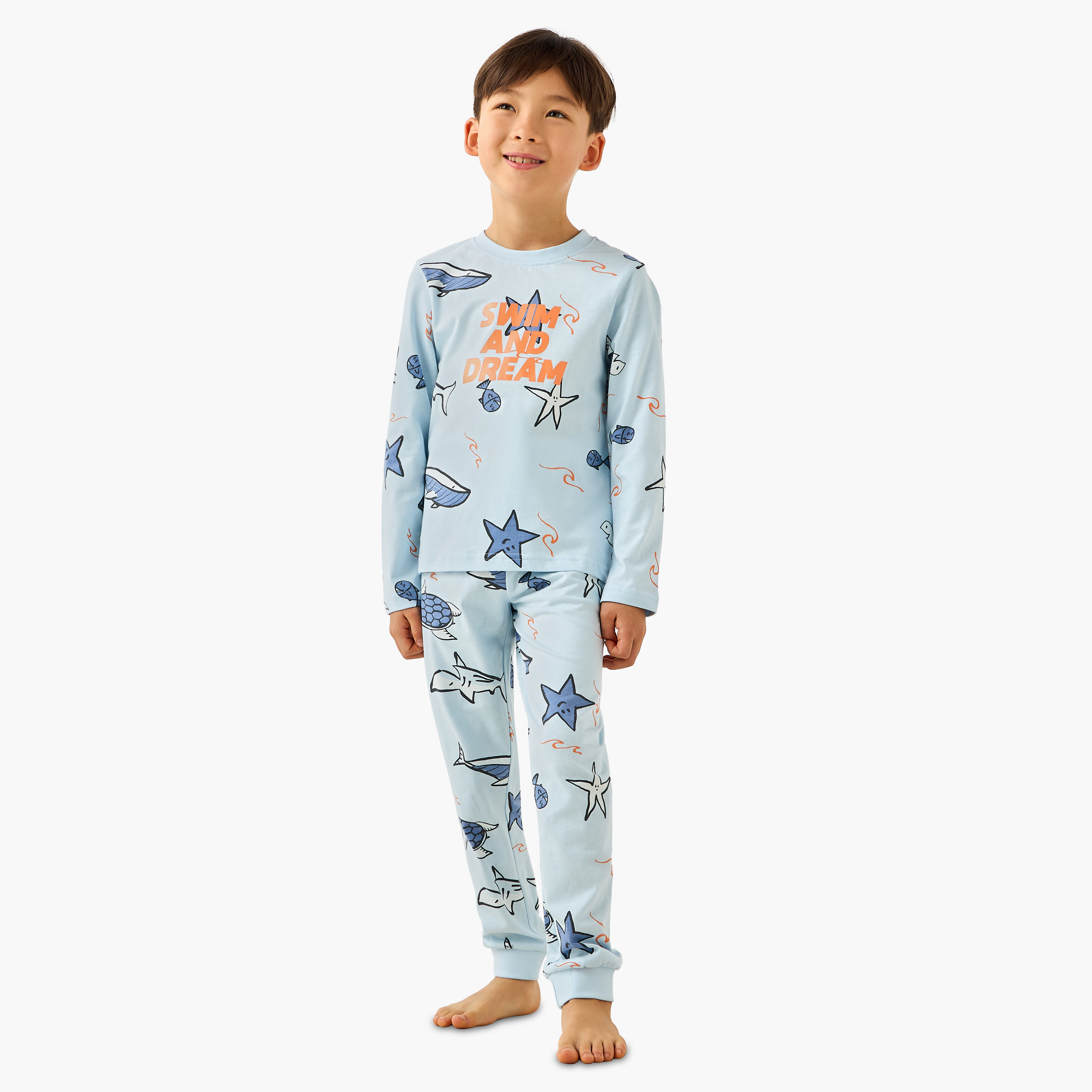 طقم بيجاما قطن بياقة ضيقة وأكمام طويلة وطبعات سفاري من جونيورز-boys-clothing-nightwear-image-2