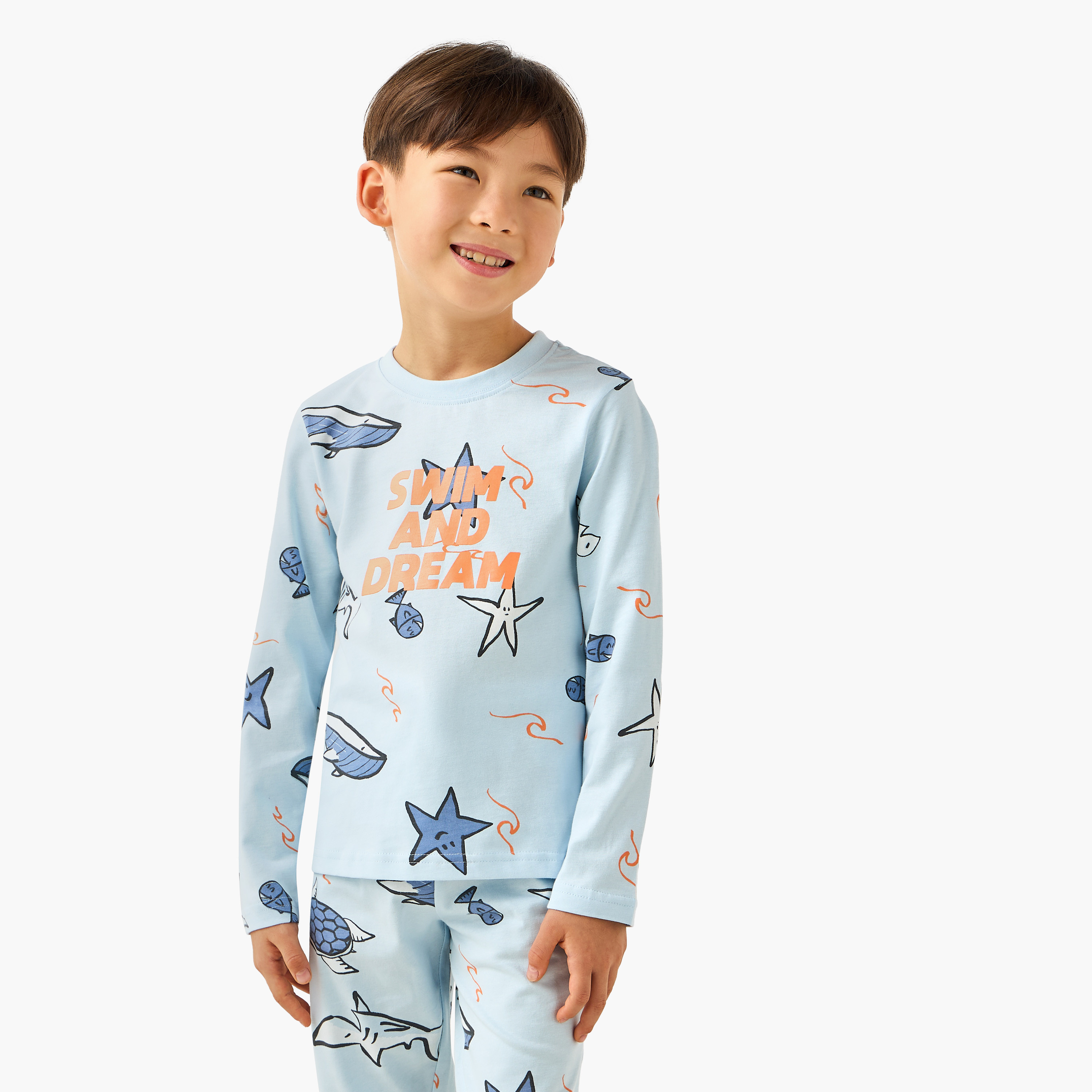 طقم بيجاما قطن بياقة ضيقة وأكمام طويلة وطبعات سفاري من جونيورز-boys-clothing-nightwear-image-5