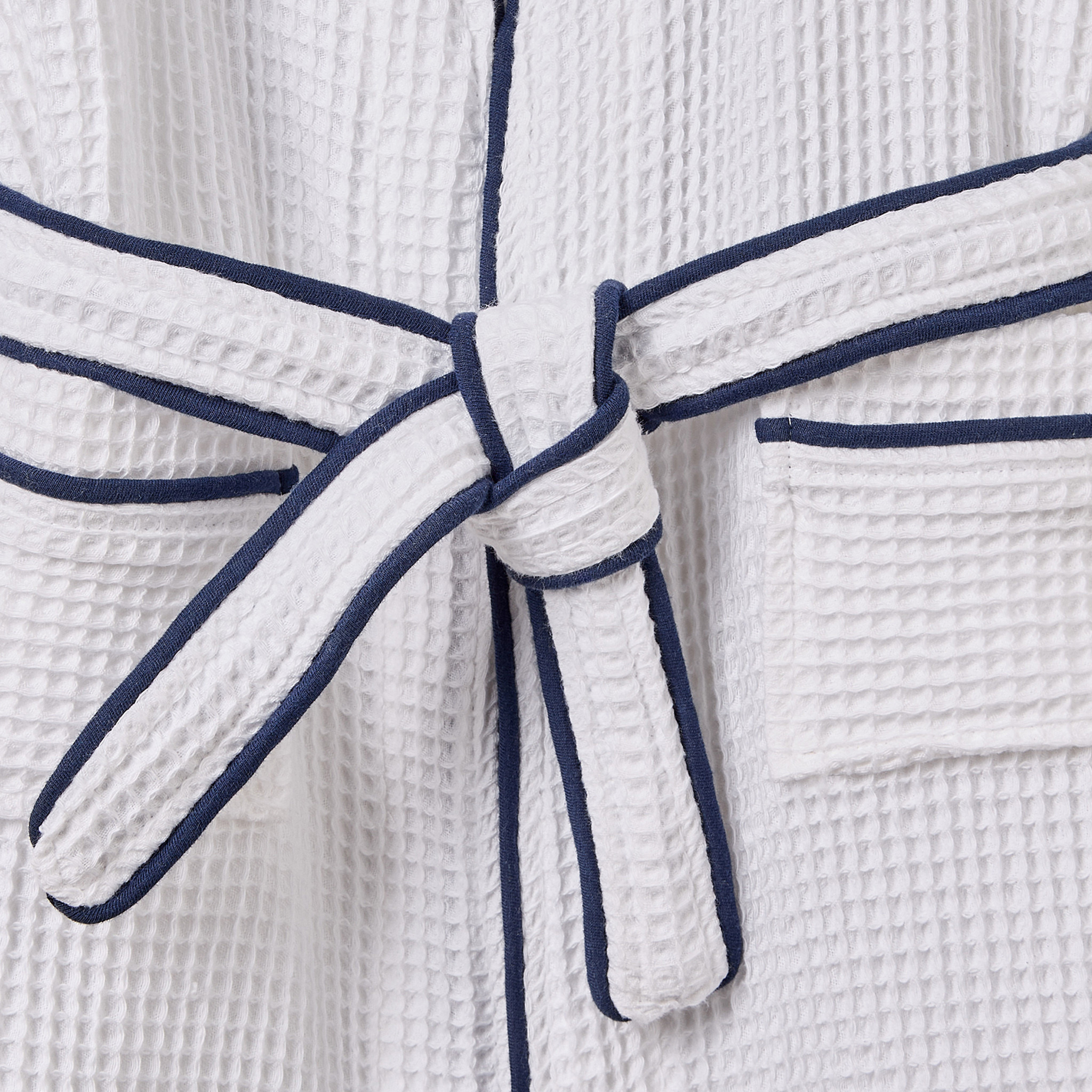 روب استحمام تيري بحزام من جونيورز-boys-clothing-nightwear-image-4