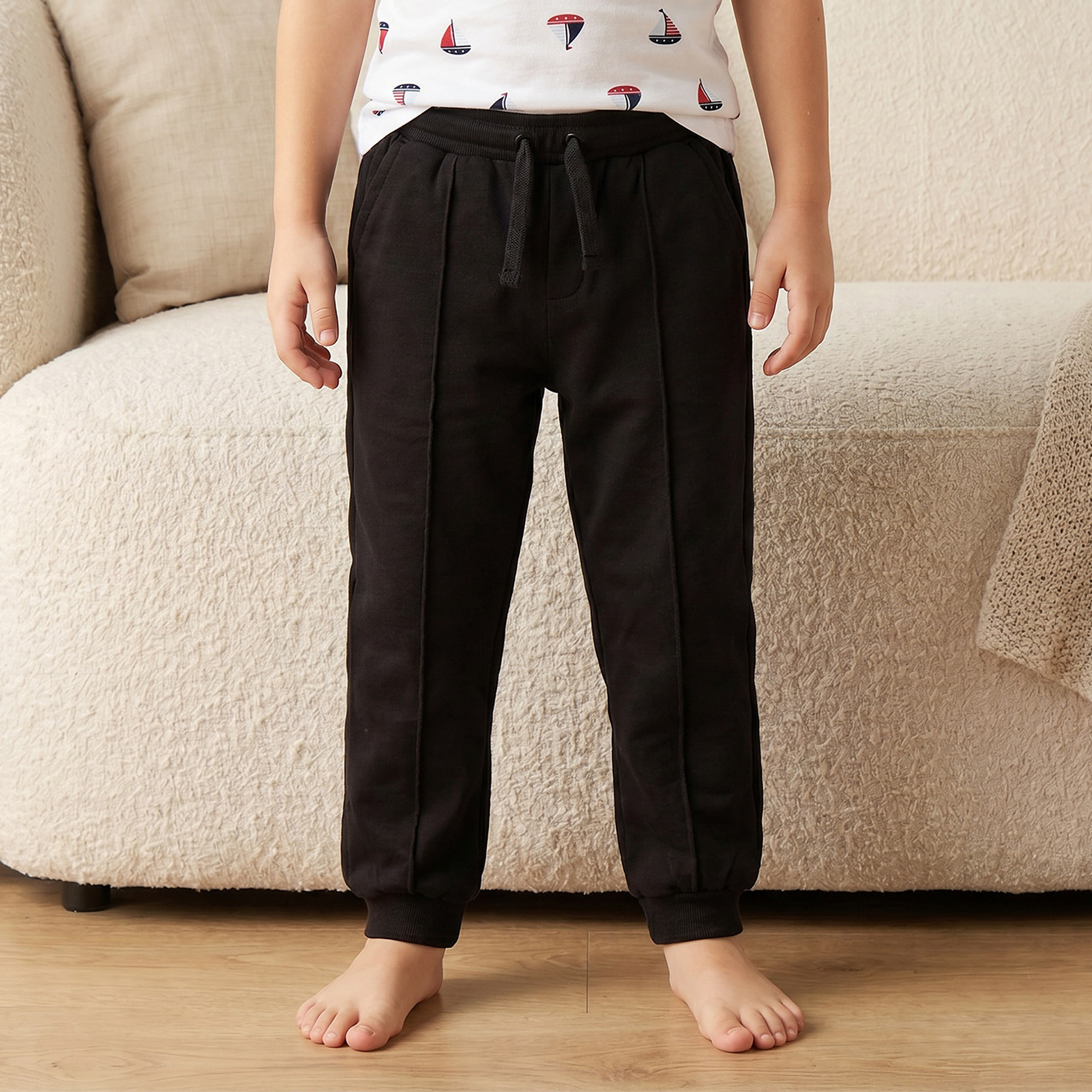 طقم قطن فيست بياقة مستديرة وبنطلون بيجاما بطبعات من جونيورز-baby-boys-clothing-innerwear-image-3