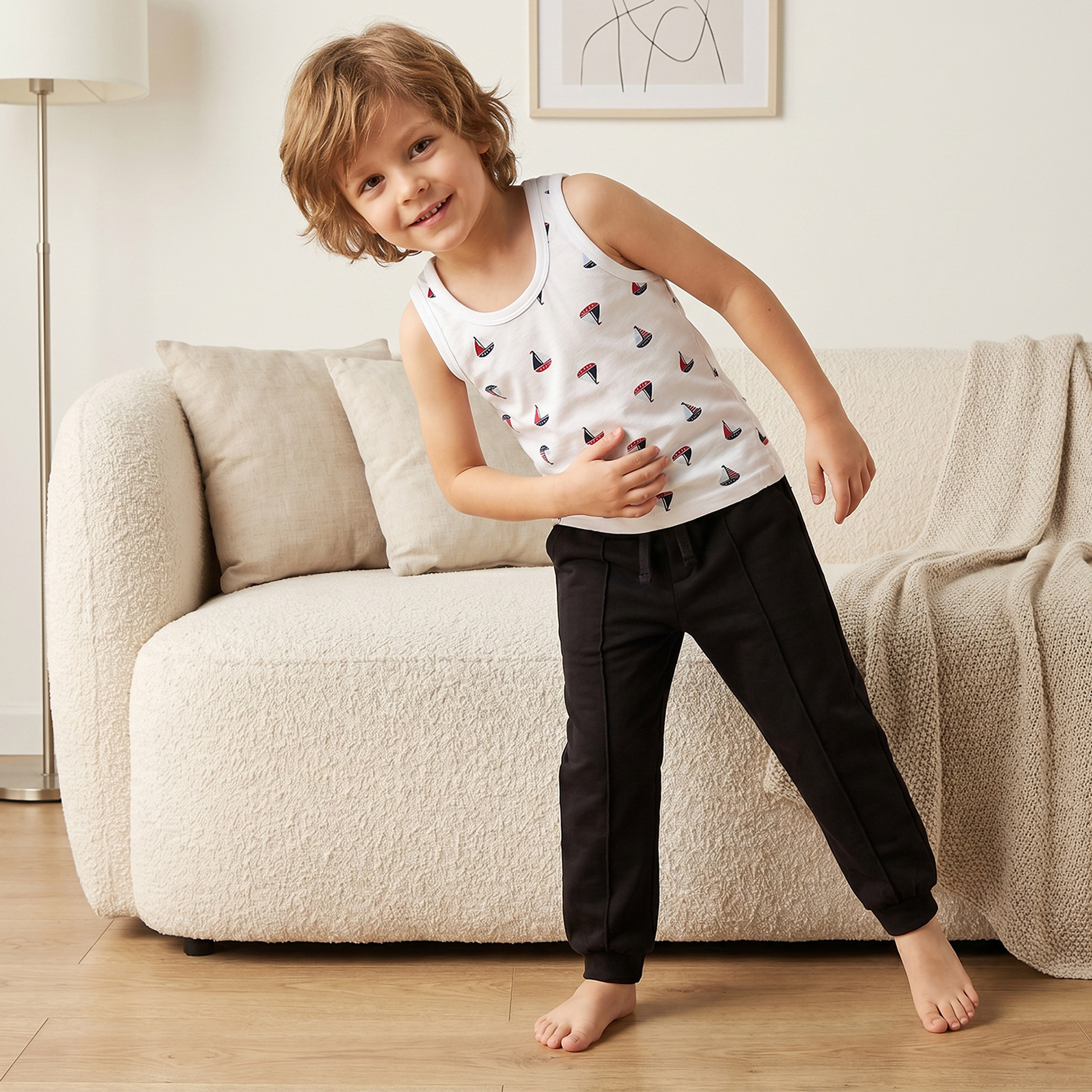 طقم قطن فيست بياقة مستديرة وبنطلون بيجاما بطبعات من جونيورز-baby-boys-clothing-innerwear-image-7