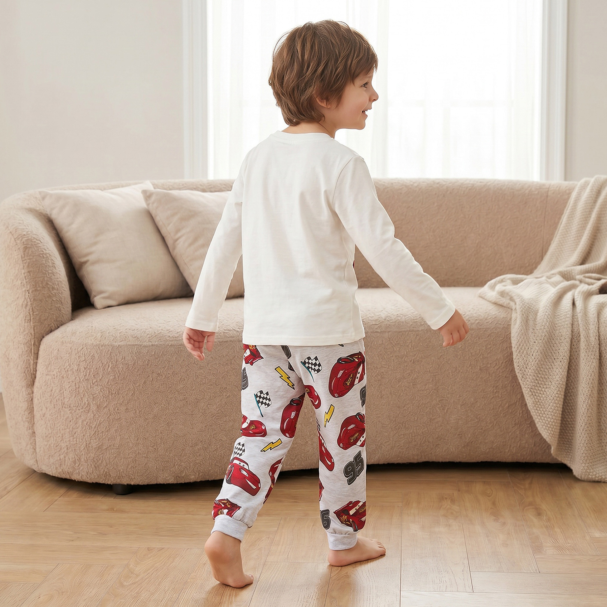 طقم بيجاما قطن بياقة ضيقة وأكمام طويلة وطبعات من ديزني-boys-clothing-nightwear-image-4