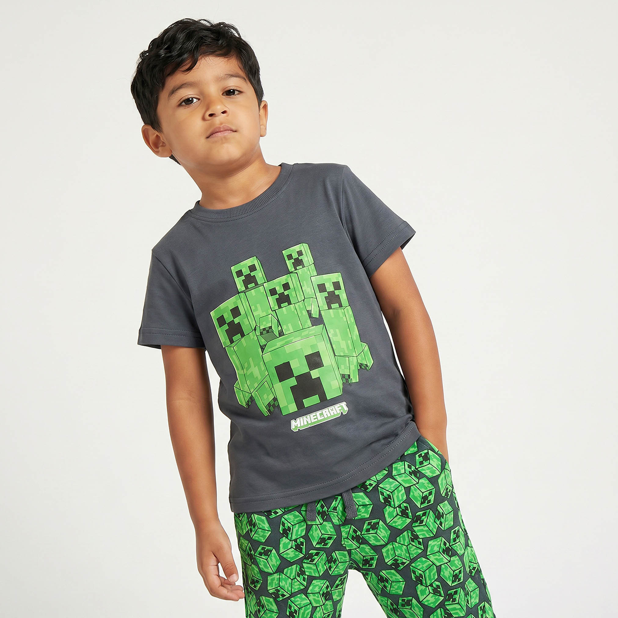 طقم بيجاما قطن برقبة ضيقة وأكمام قصيرة وطبعات من ماينكرافت-boys-clothing-nightwear-image-2