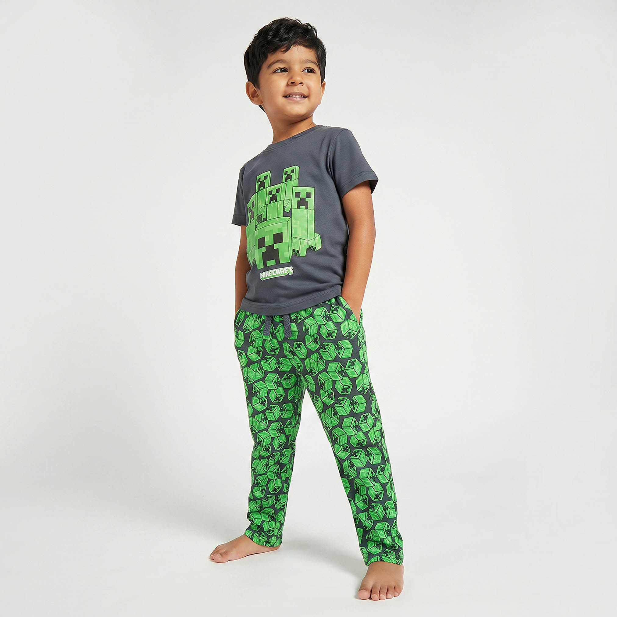 طقم بيجاما قطن برقبة ضيقة وأكمام قصيرة وطبعات من ماينكرافت-boys-clothing-nightwear-image-7