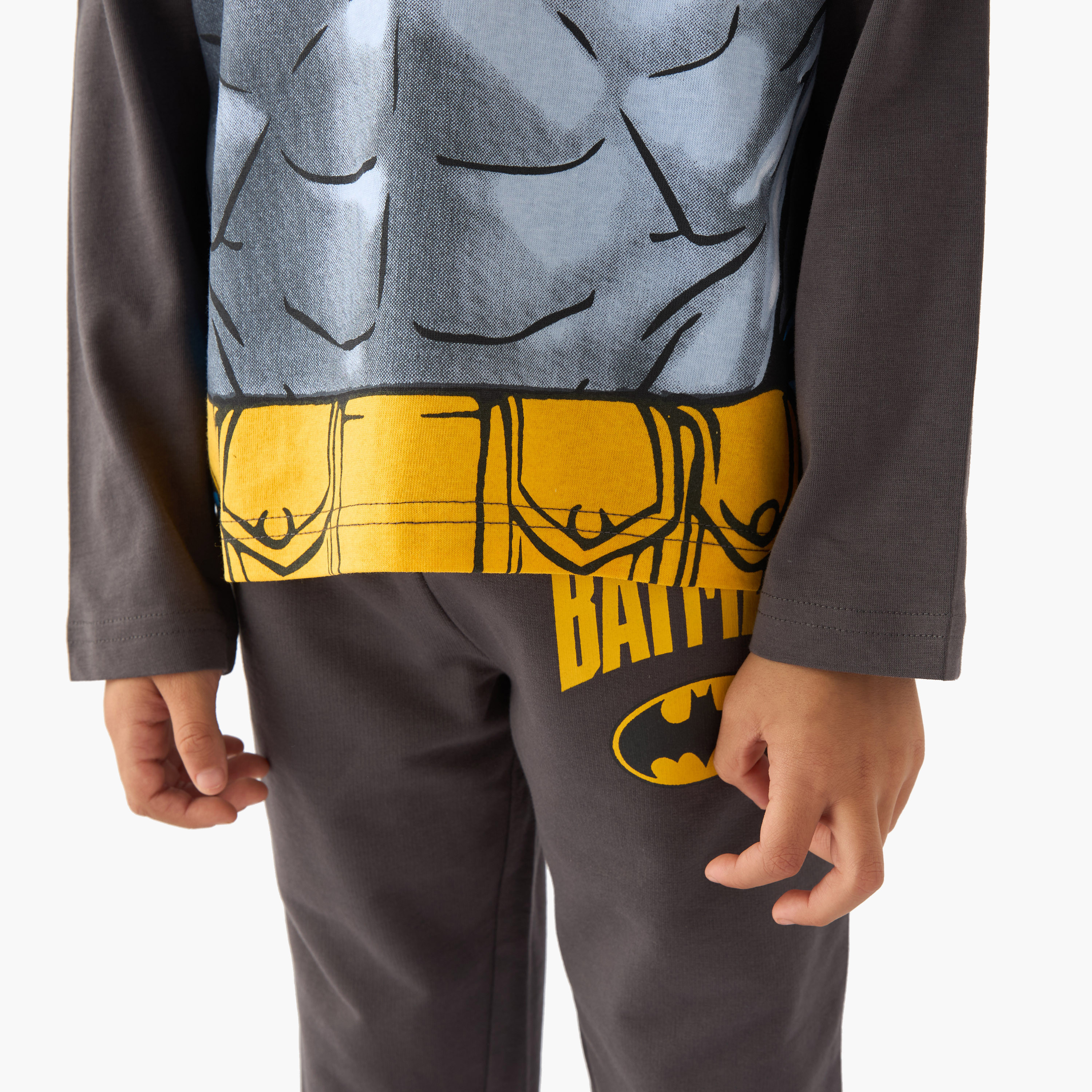 Cotton Crew Neck Long Sleeves Pyjama Set with Batman Print-boys-clothing-nightwear-image-5