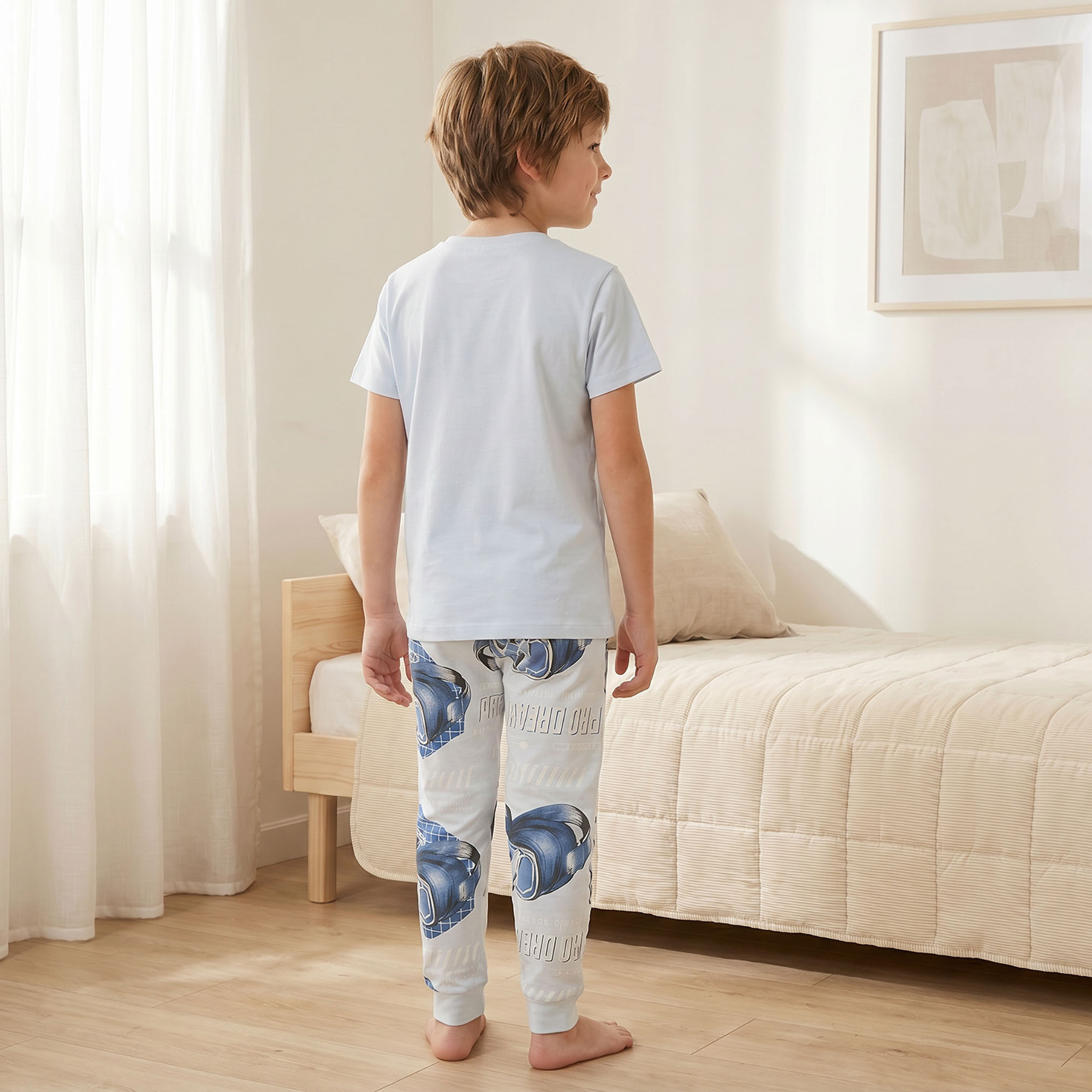 طقم بيجاما برقبة ضيقة وأكمام قصيرة وطبعات من جونيورز-boys-clothing-nightwear-image-4