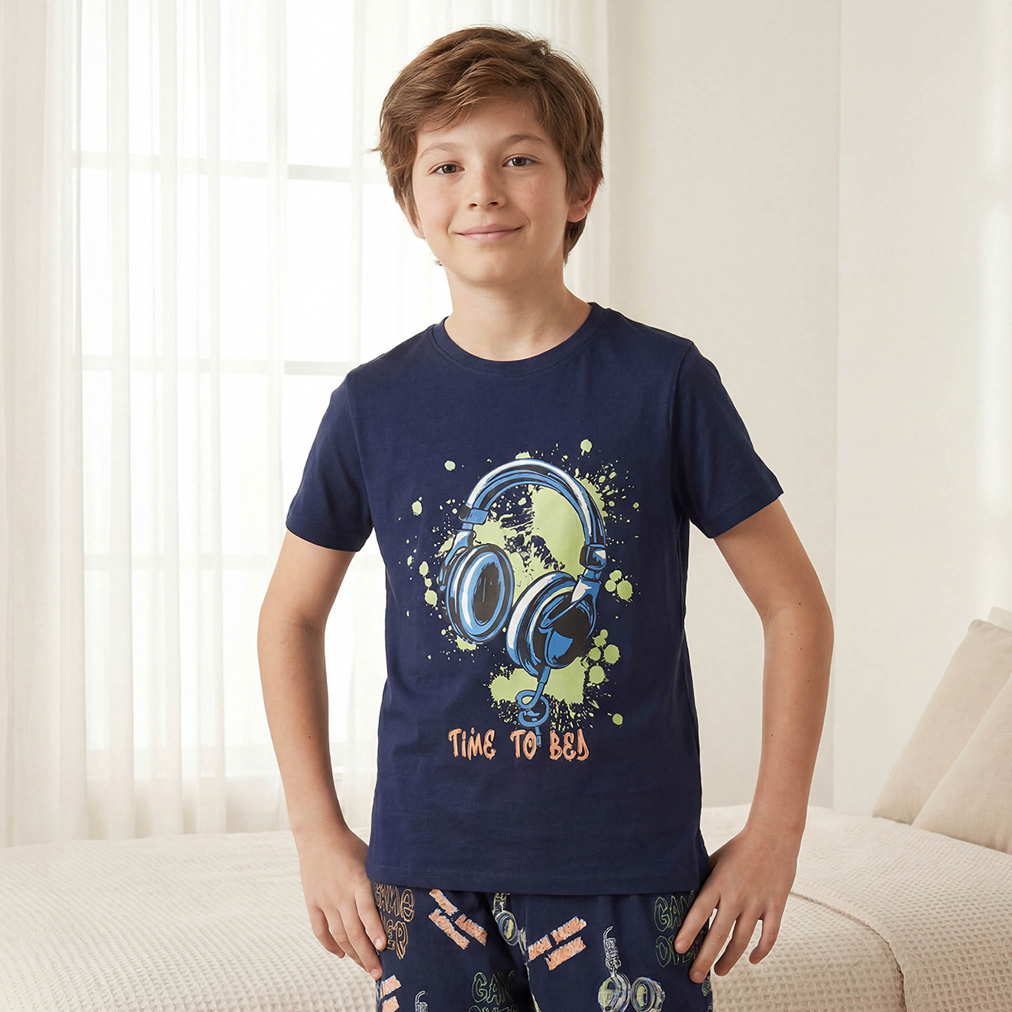 Juniors Cotton Crew Neck Short Sleeves Pyjama Set with Headphones Print-boys-clothing-nightwear-image-7