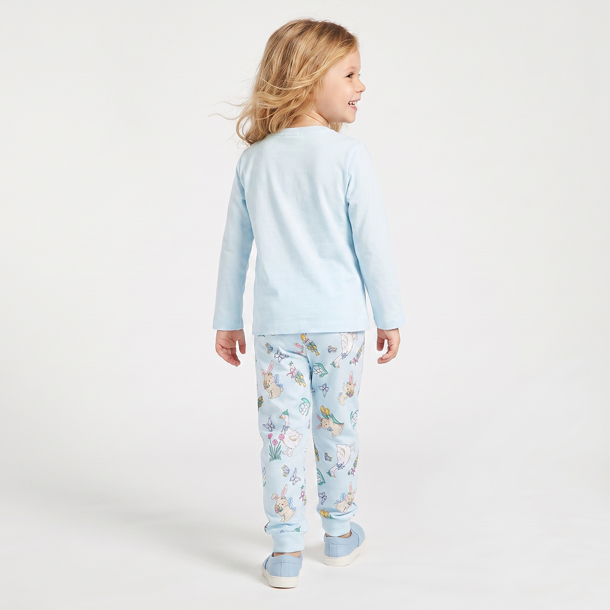 Juniors Cotton Crew Neck Long Sleeves Pyjama Set with Illustrative Print-girls-clothing-nightwear-image-4