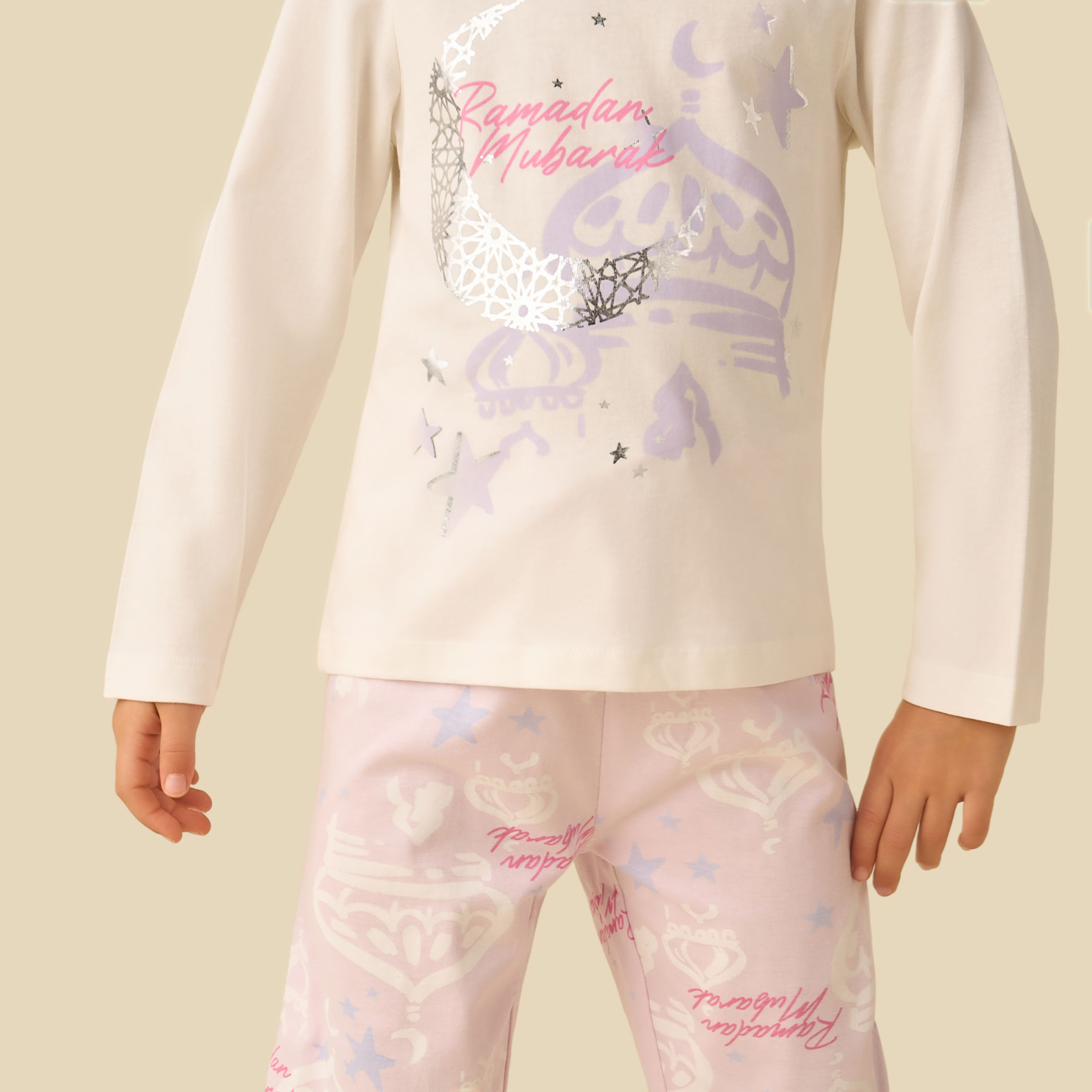 طقم بيجاما قطن بياقة ضيقة وأكمام طويلة وطبعات من جونيورز-baby-girls-clothing-nightwear-pyjamasets-image-2