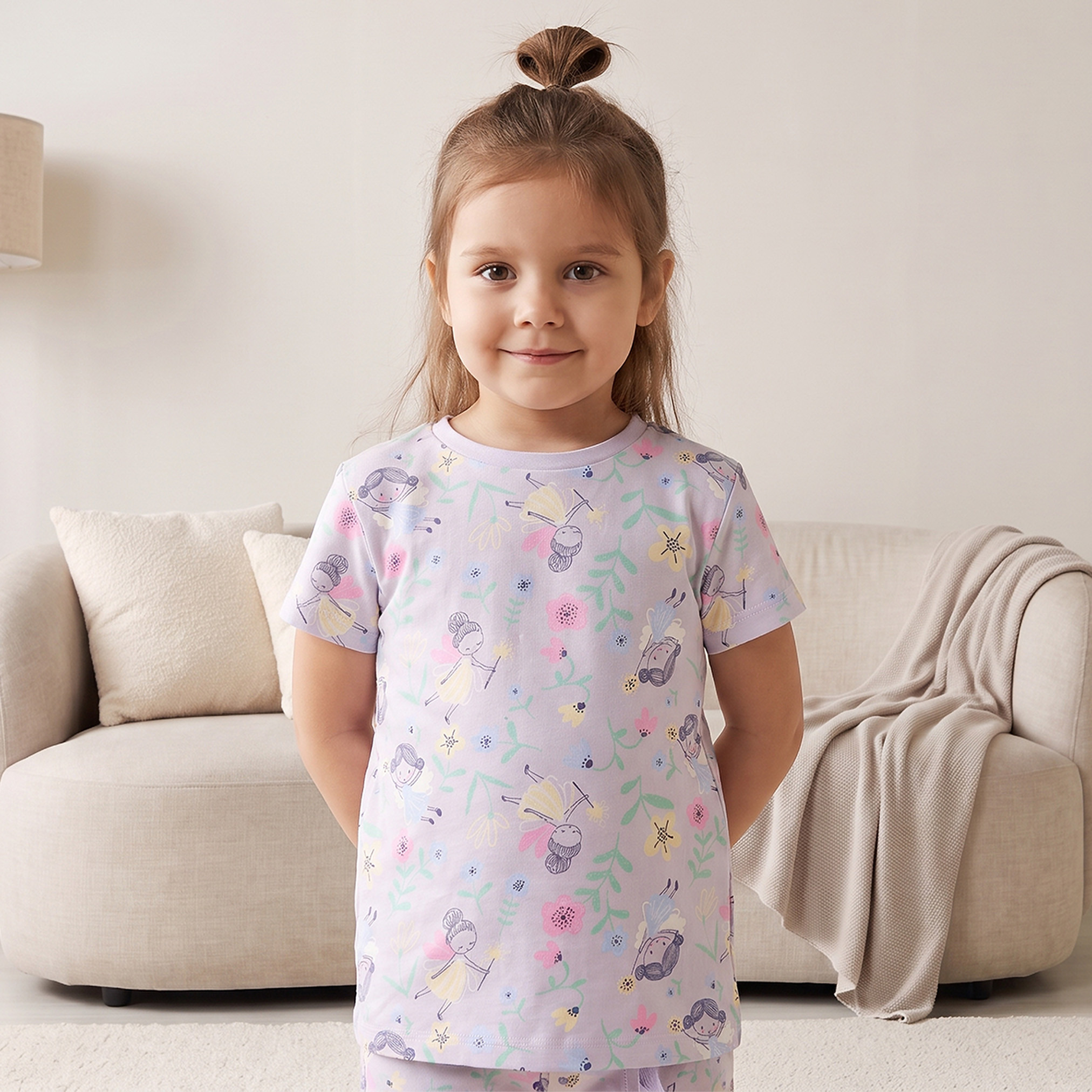 طقم بيجاما قطني بياقة مستديرة وأكمام قصيرة بطبعة فراشات من جونيورز-girls-clothing-nightwear-image-2