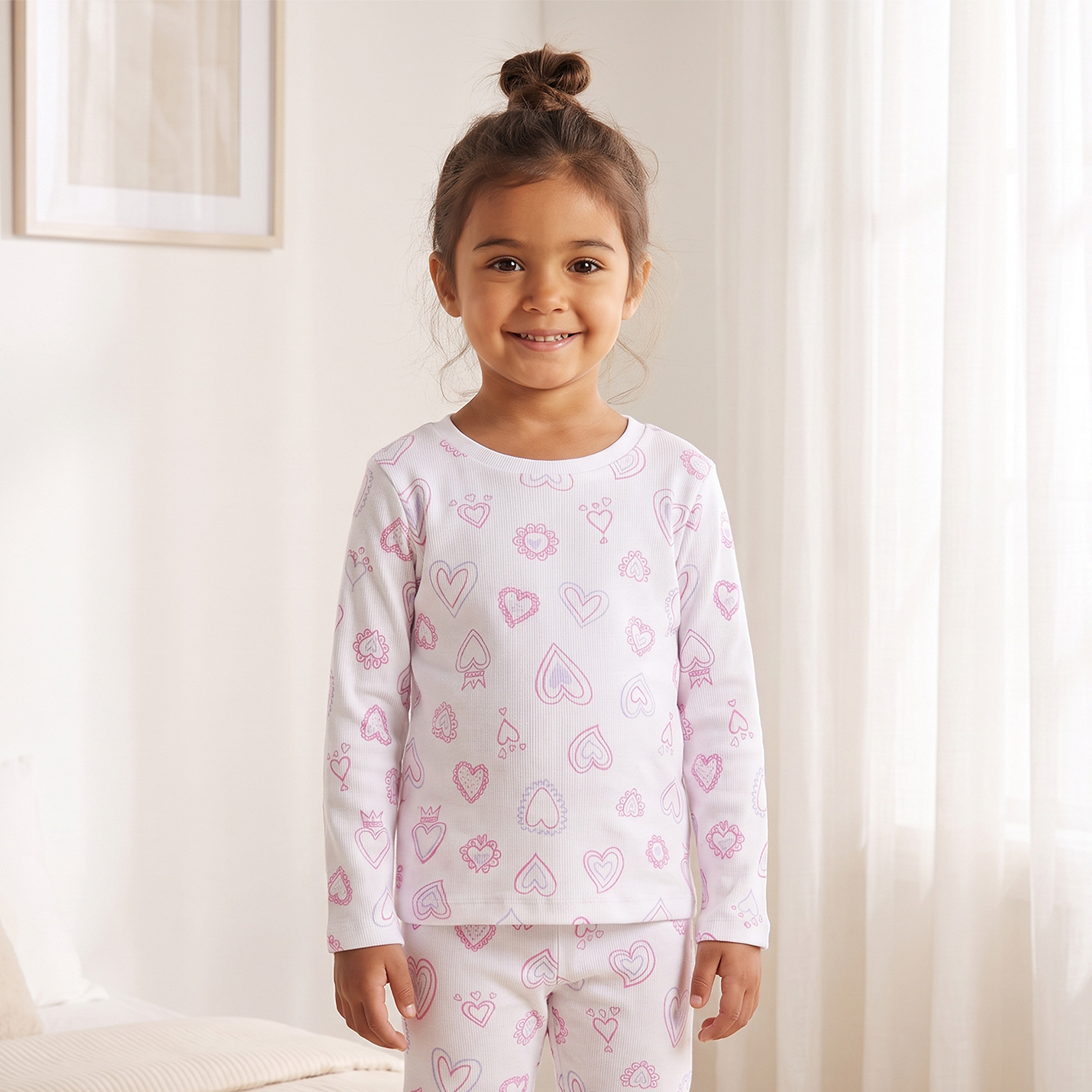 طقم بيجاما قطن بياقة مستديرة وأكمام طويلة وطبعات قلوب من جونيورز-girls-clothing-nightwear-image-2