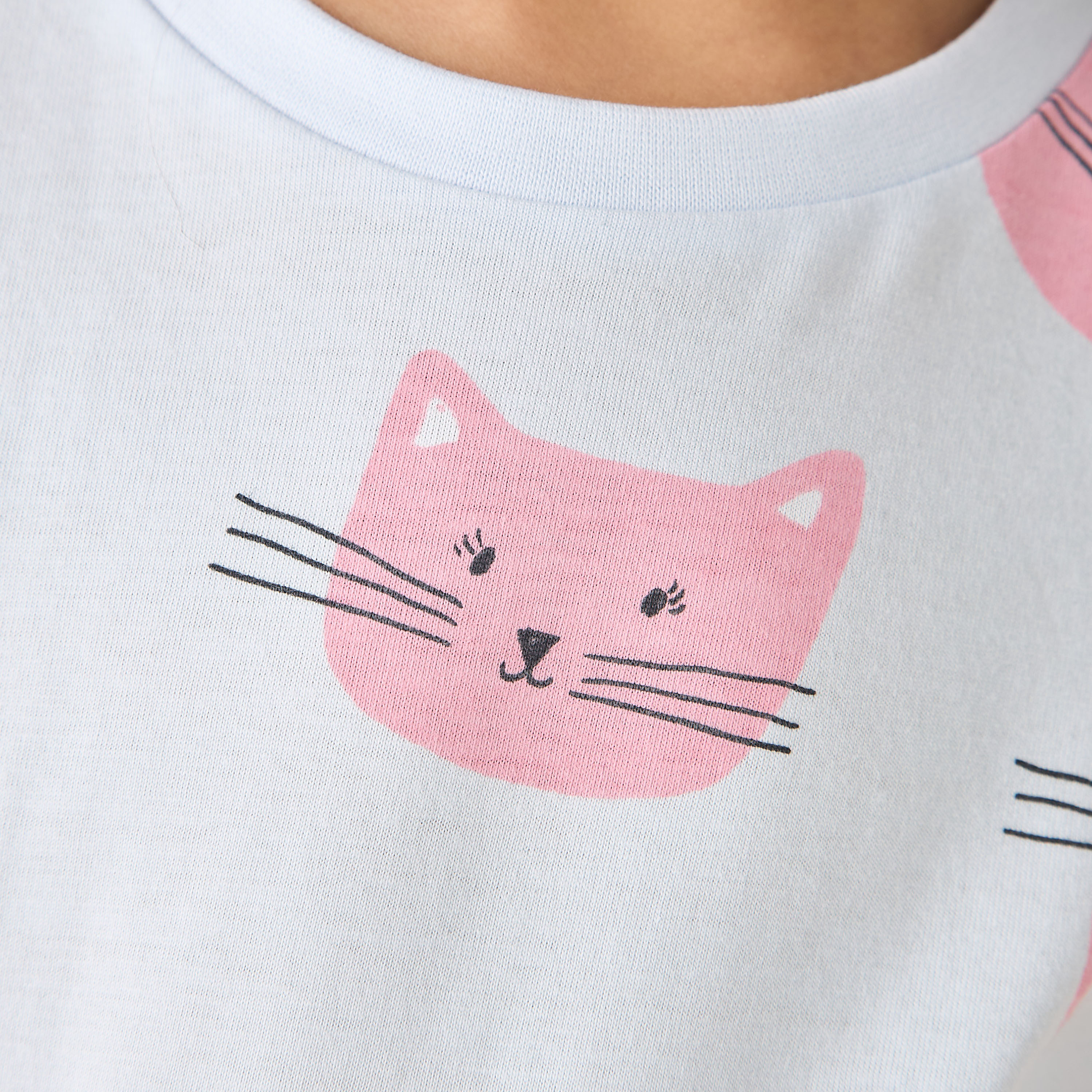 طقم بيجاما قطن بياقة ضيقة وأكمام طويلة وطبعات من جونيورز-baby-girls-clothing-nightwear-pyjamasets-image-1