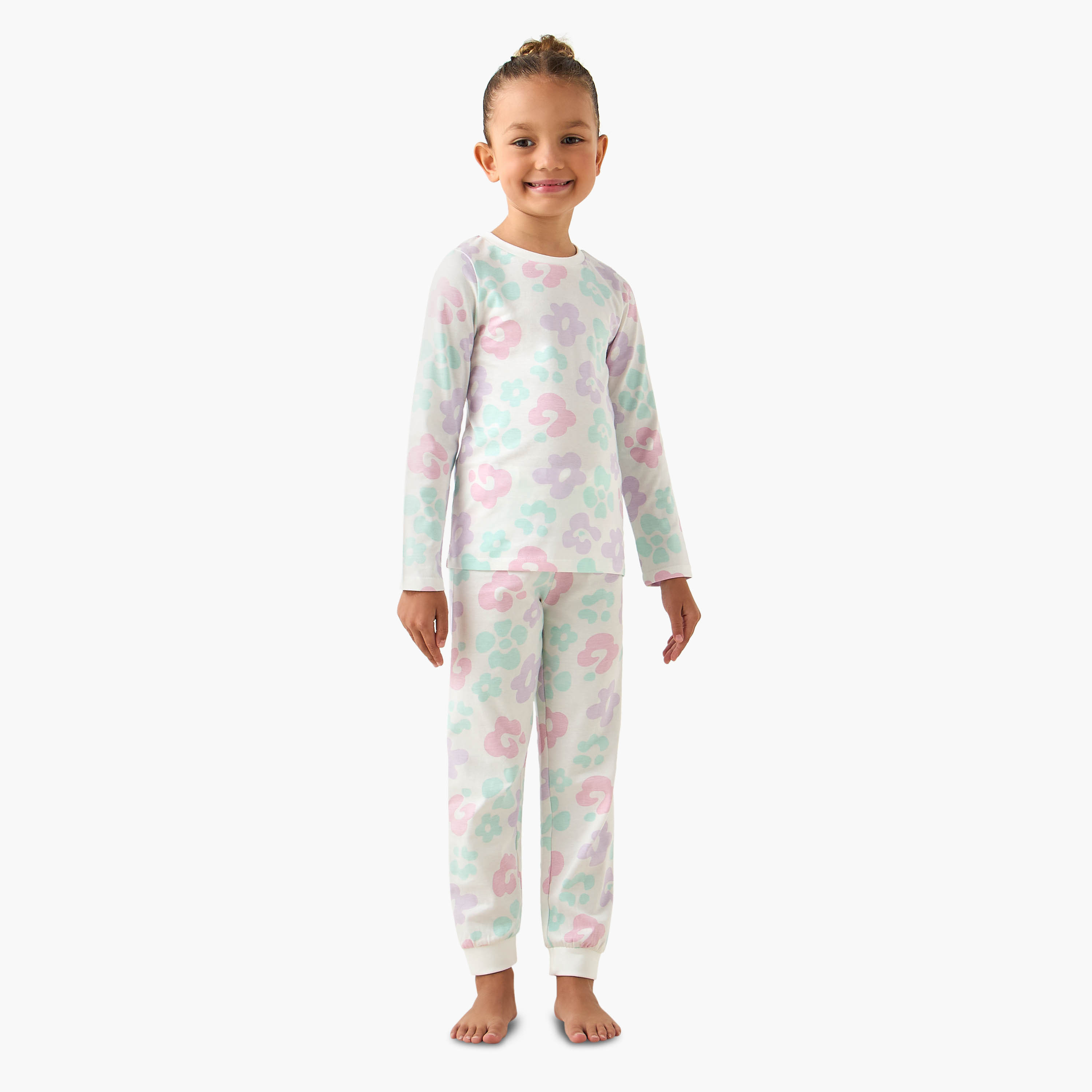 طقم بيجاما قطن بياقة مستديرة بأكمام طويلة بطبعات متنوعة من جونيورز - طقم من 3 أطقم-baby-girls-clothing-nightwear-pyjamasets-image-7