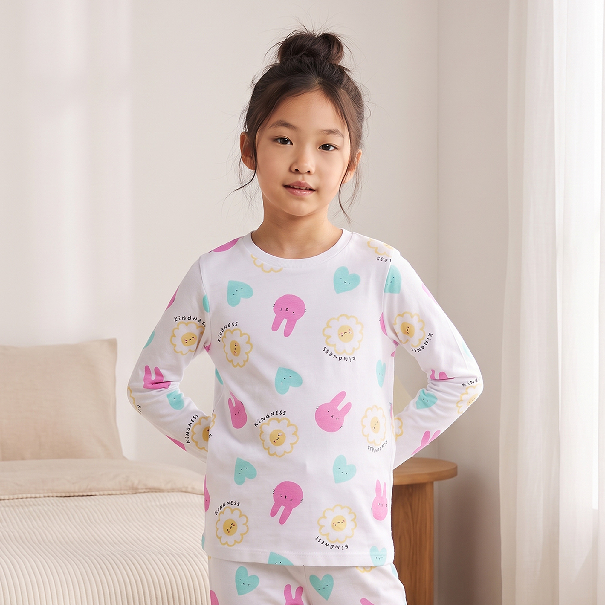 طقم بيجاما قطن بطبعات أرنب وأكمام طويلة وياقة ضيقة من جونيورز-girls-clothing-nightwear-image-2