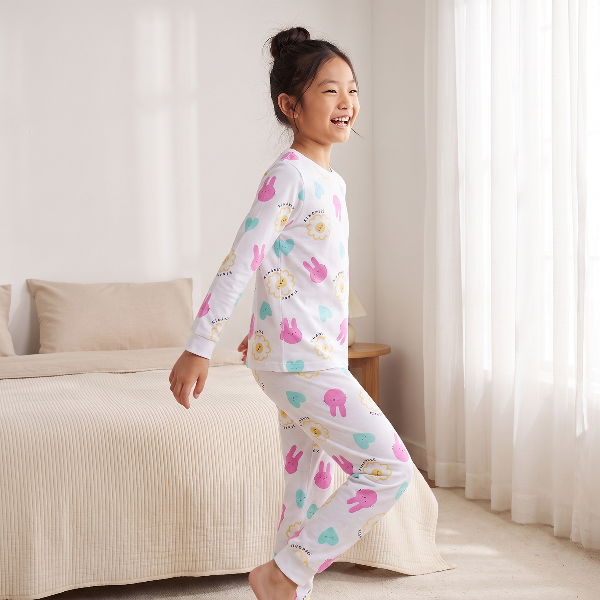 طقم بيجاما قطن بطبعات أرنب وأكمام طويلة وياقة ضيقة من جونيورز-girls-clothing-nightwear-image-7