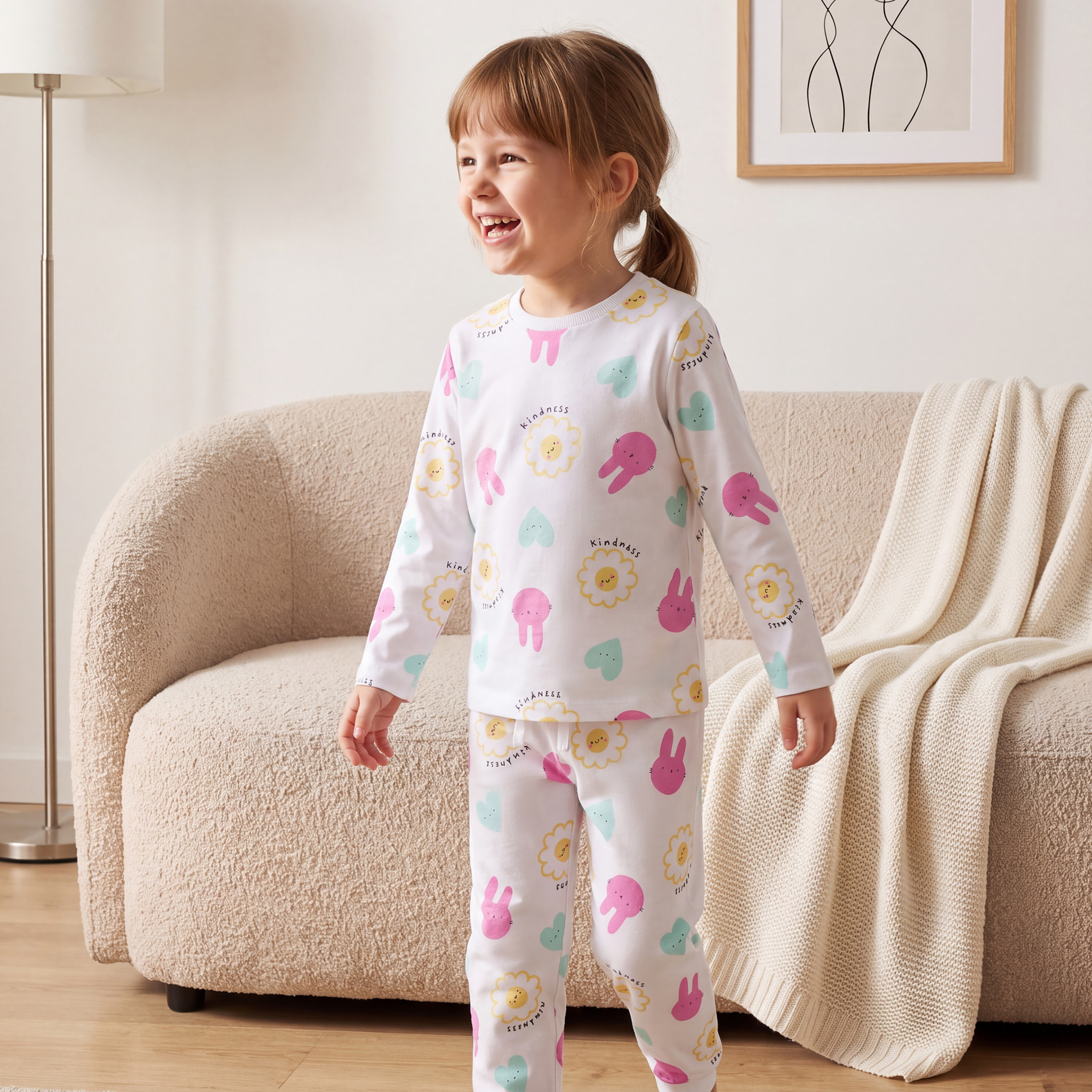طقم بيجاما قطن بياقة ضيقة وأكمام طويلة بطبعات متنوعة من جونيورز - عبوة من 3 قطع-girls-clothing-nightwear-image-4