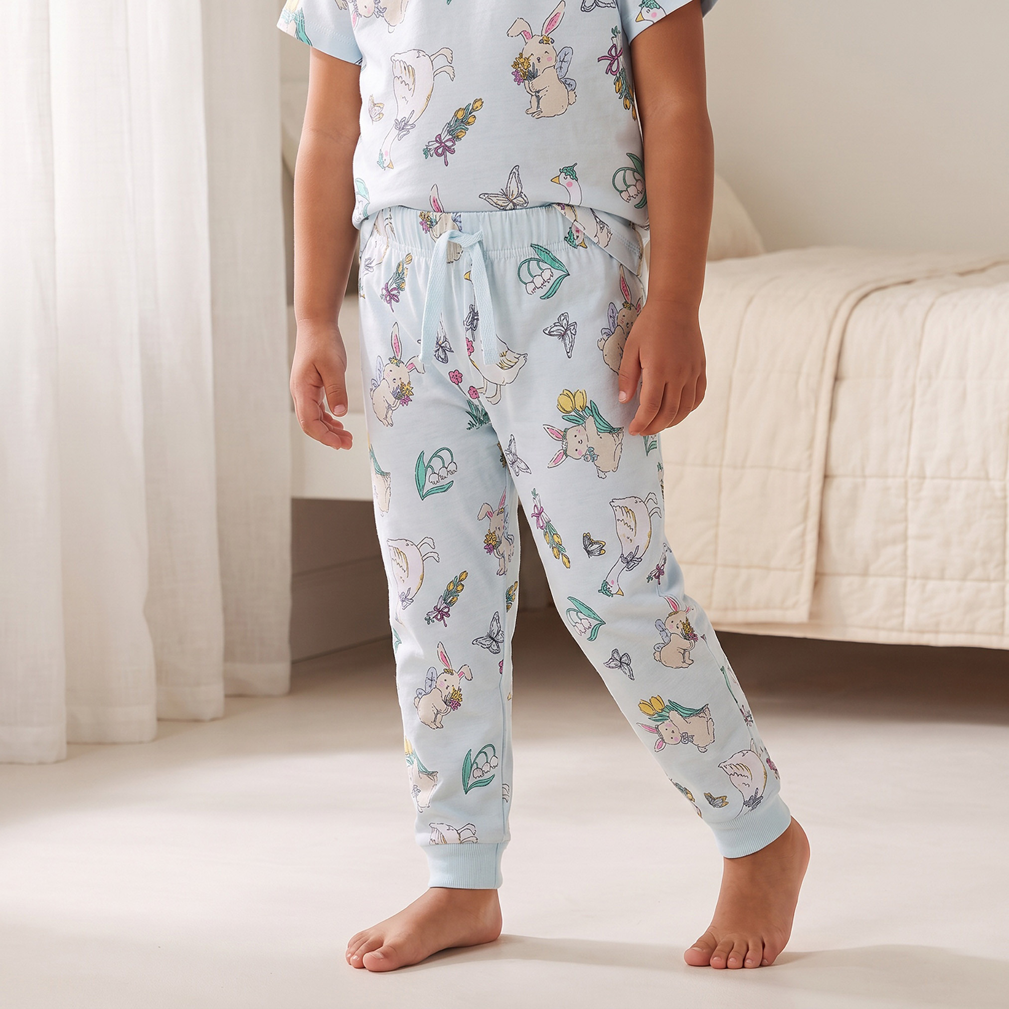 طقم بيجاما قطن بياقة ضيقة وأكمام طويلة بطبعات متنوعة من جونيورز - عبوة من 3 قطع-girls-clothing-nightwear-image-6