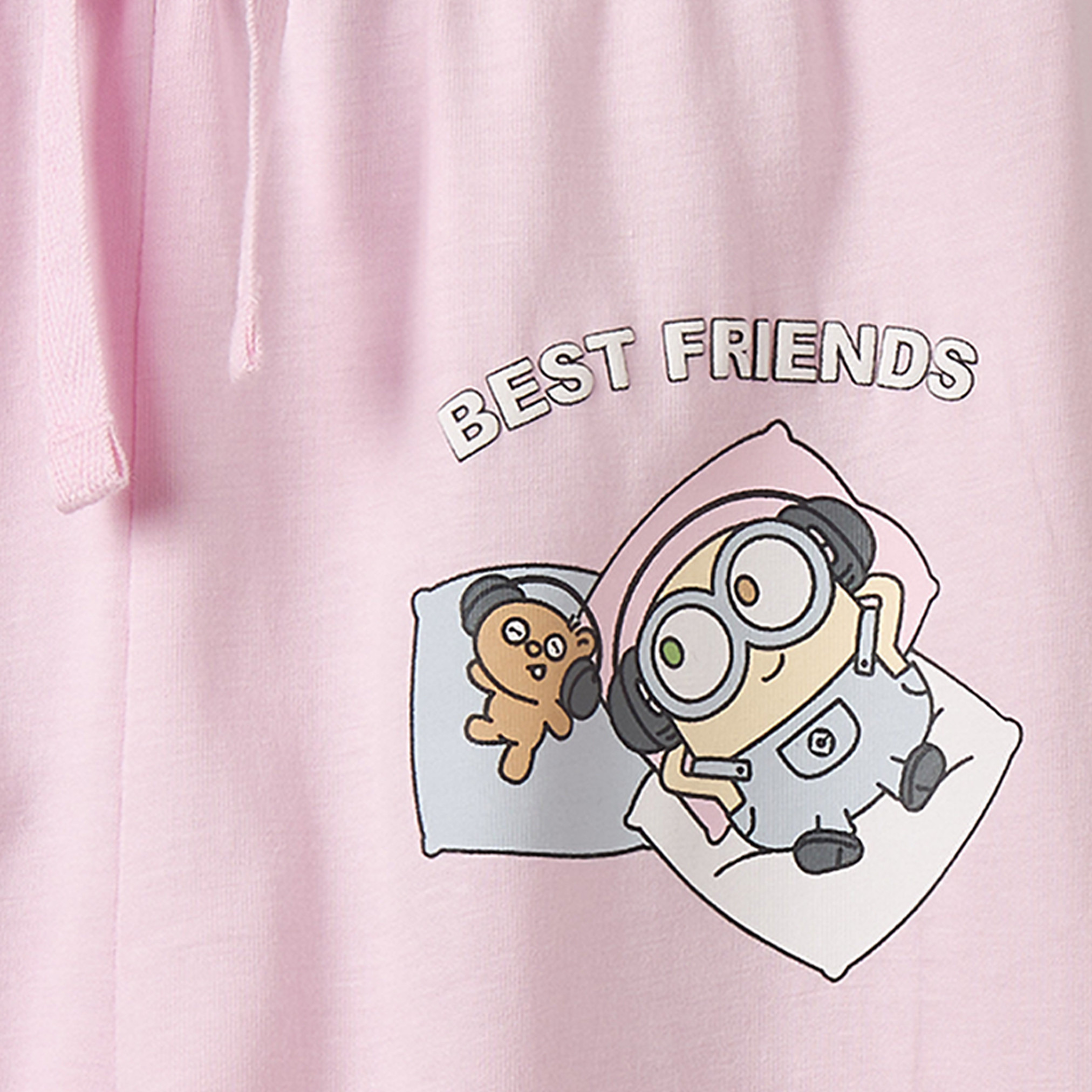 طقم بيجاما قطنية بياقة دائرية وأكمام قصيرة للبنات بطبعة مينيونز-girls-clothing-nightwear-image-6