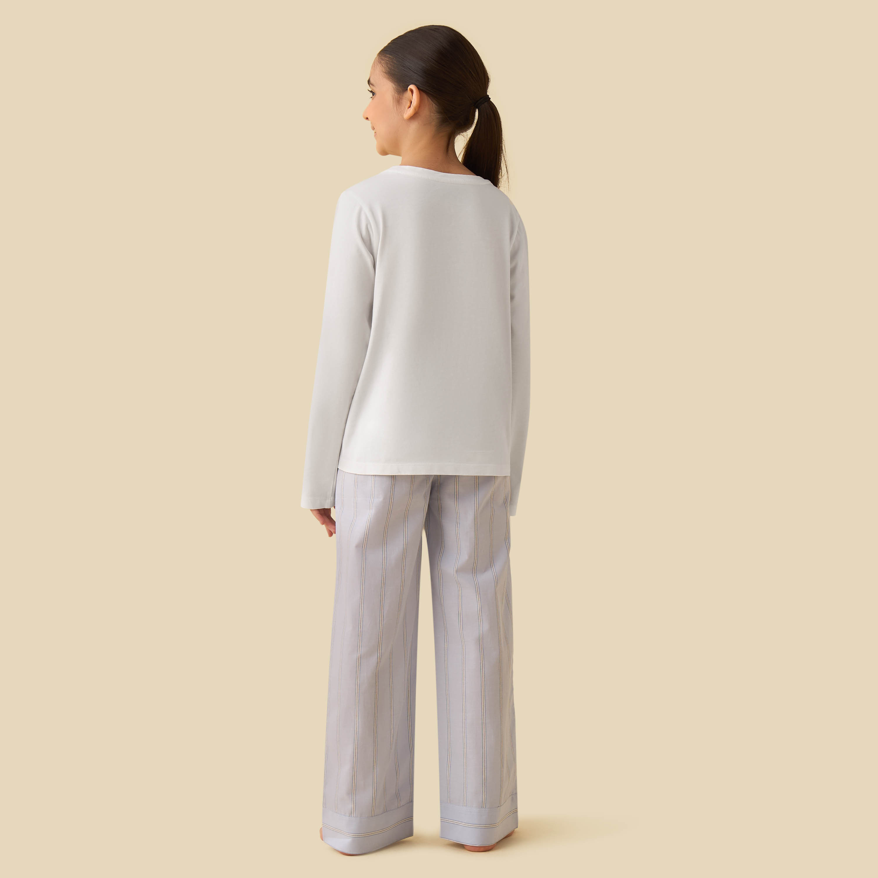 Juniors Cotton Round Neck Long Sleeves Pyjama Set with Applique Detail-girls-clothing-nightwear-image-4