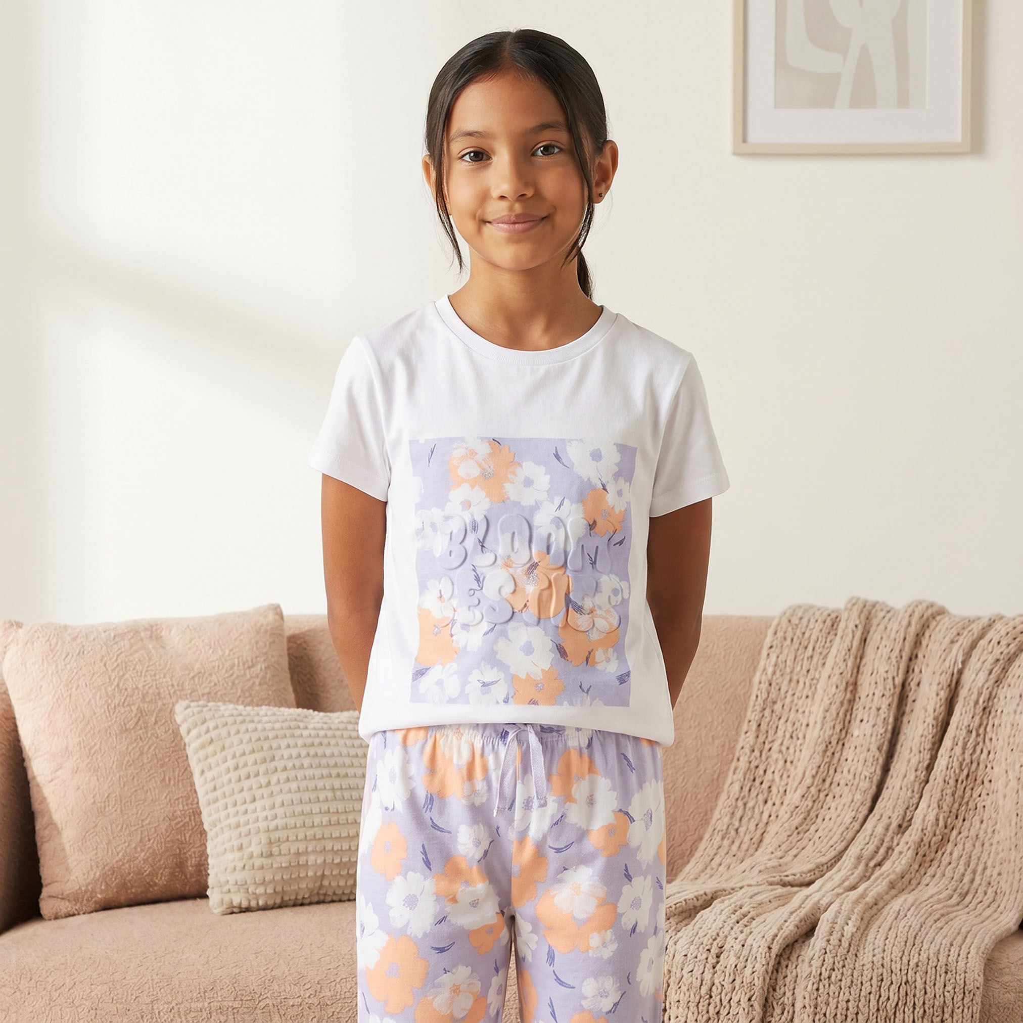 طقم بيجاما قطن بطبعات أزهار وياقة ضيقة وأكمام قصيرة من جونيورز-girls-clothing-nightwear-image-2