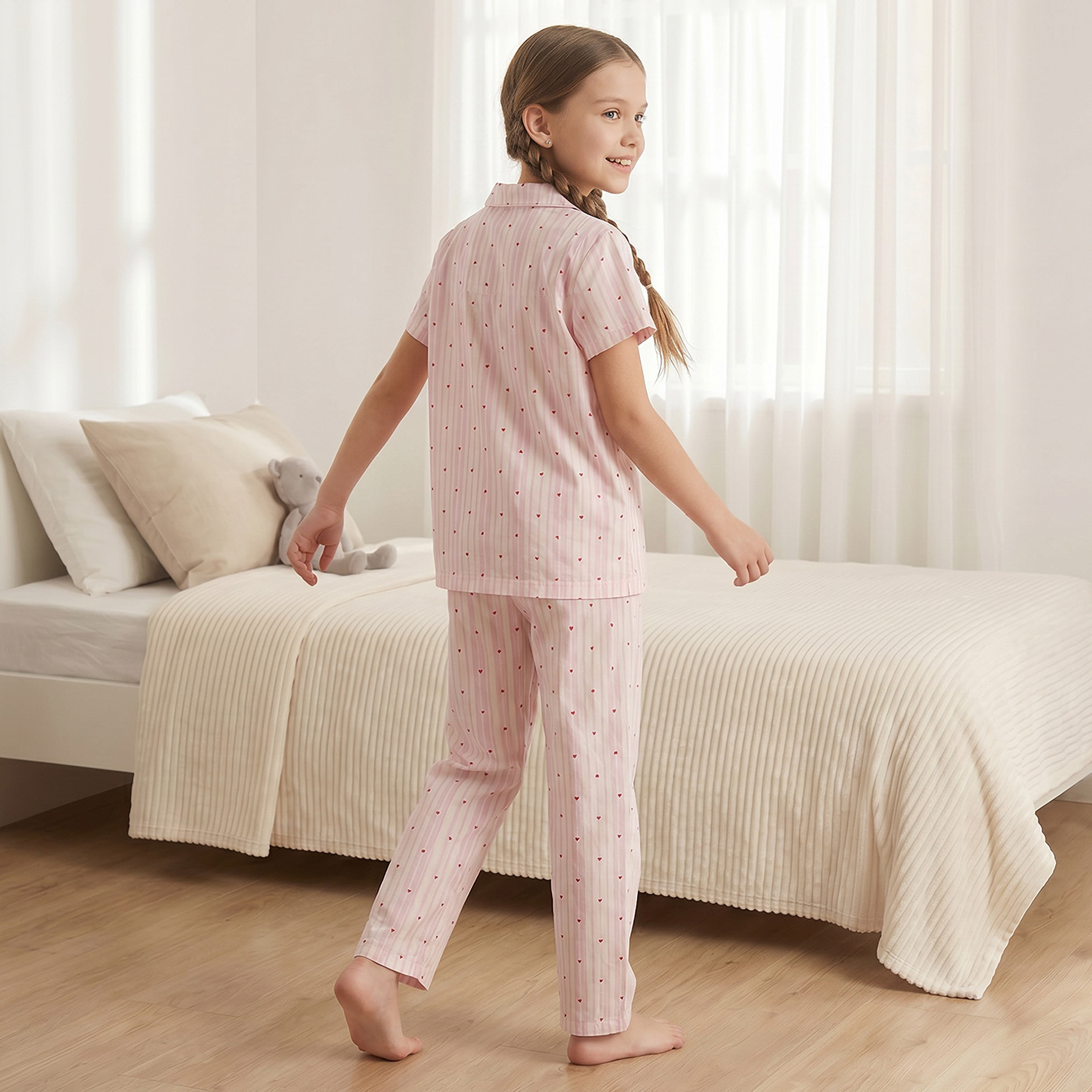 طقم بيجاما قطن بطبعات قلب وياقة عادية وأكمام قصيرة من جونيورز-girls-clothing-nightwear-image-4