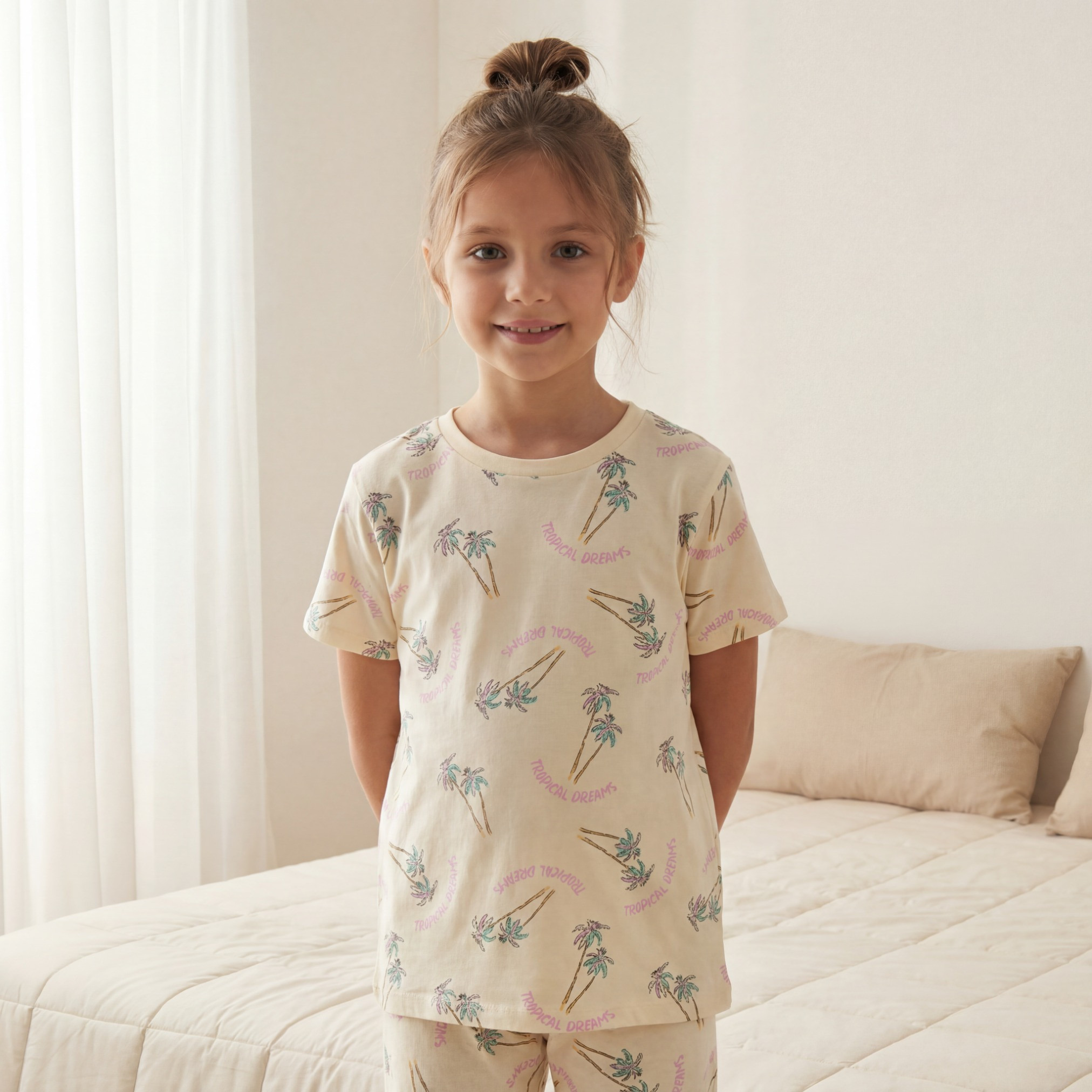 طقم بيجاما قطني بياقة مستديرة وأكمام قصيرة بطبعة زهور من جونيورز - 3 قطع-girls-clothing-nightwear-image-5