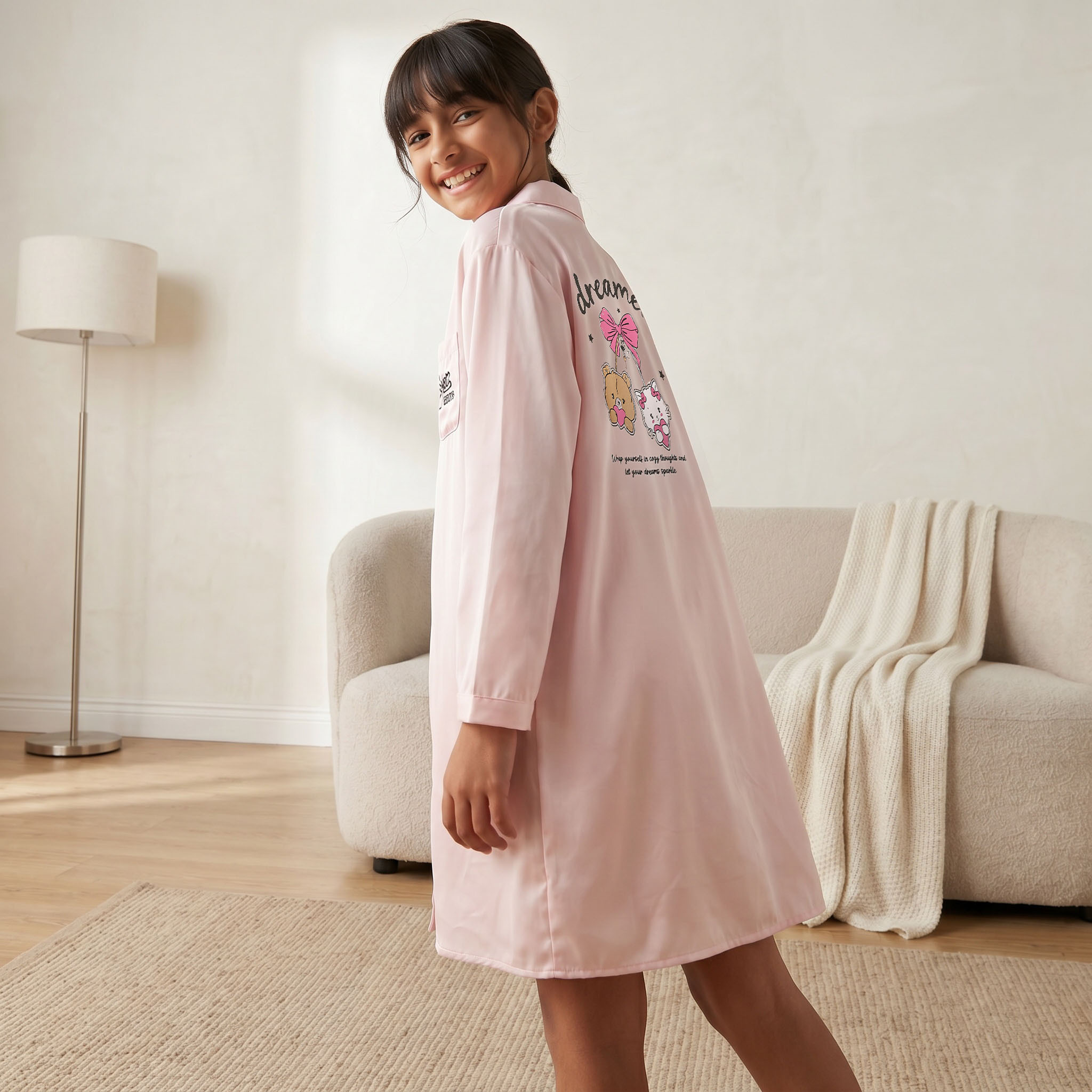 قميص نوم قطن بياقة عادية وأكمام طويلة وطبعات جرافيك من جونيورز-girls-clothing-nightwear-image-5