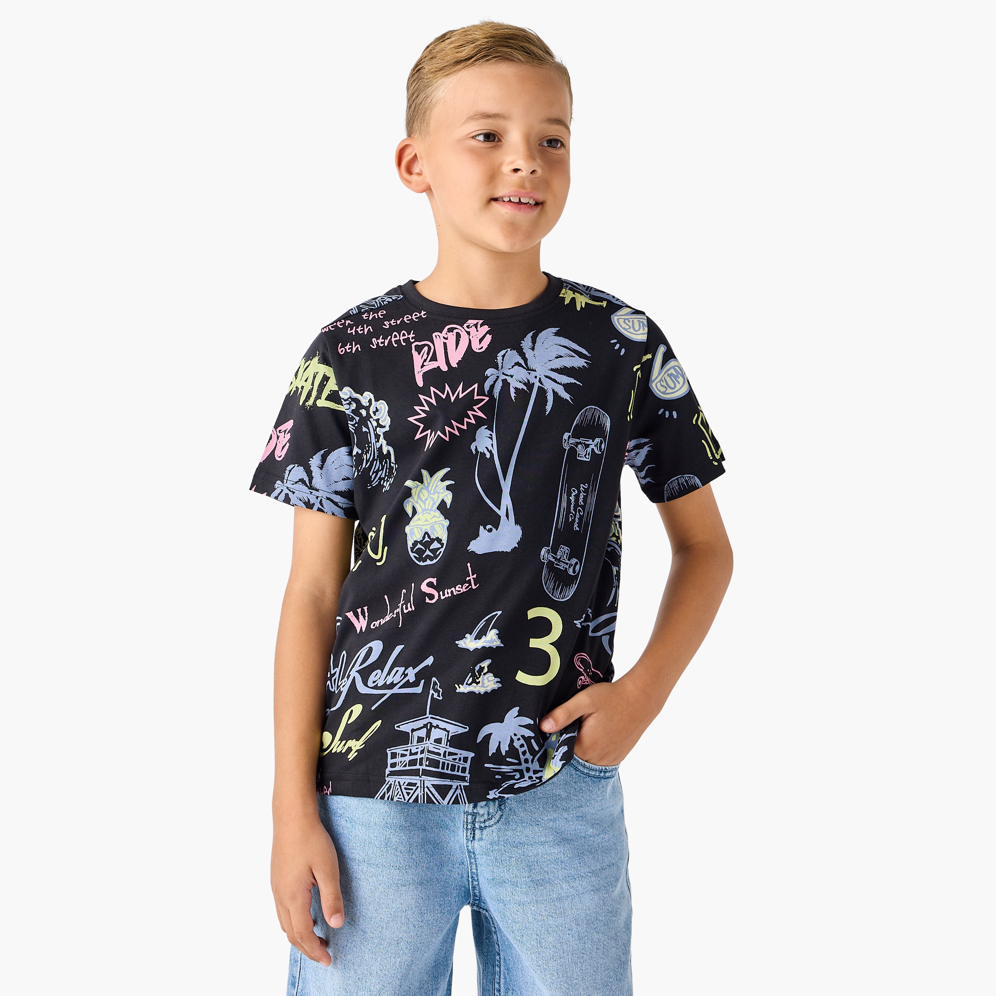 تيشيرت برقبة ضيقة وأكمام قصيرة وطبعات من جونيورز-boys-clothing-tshirtsandpolos-image-1