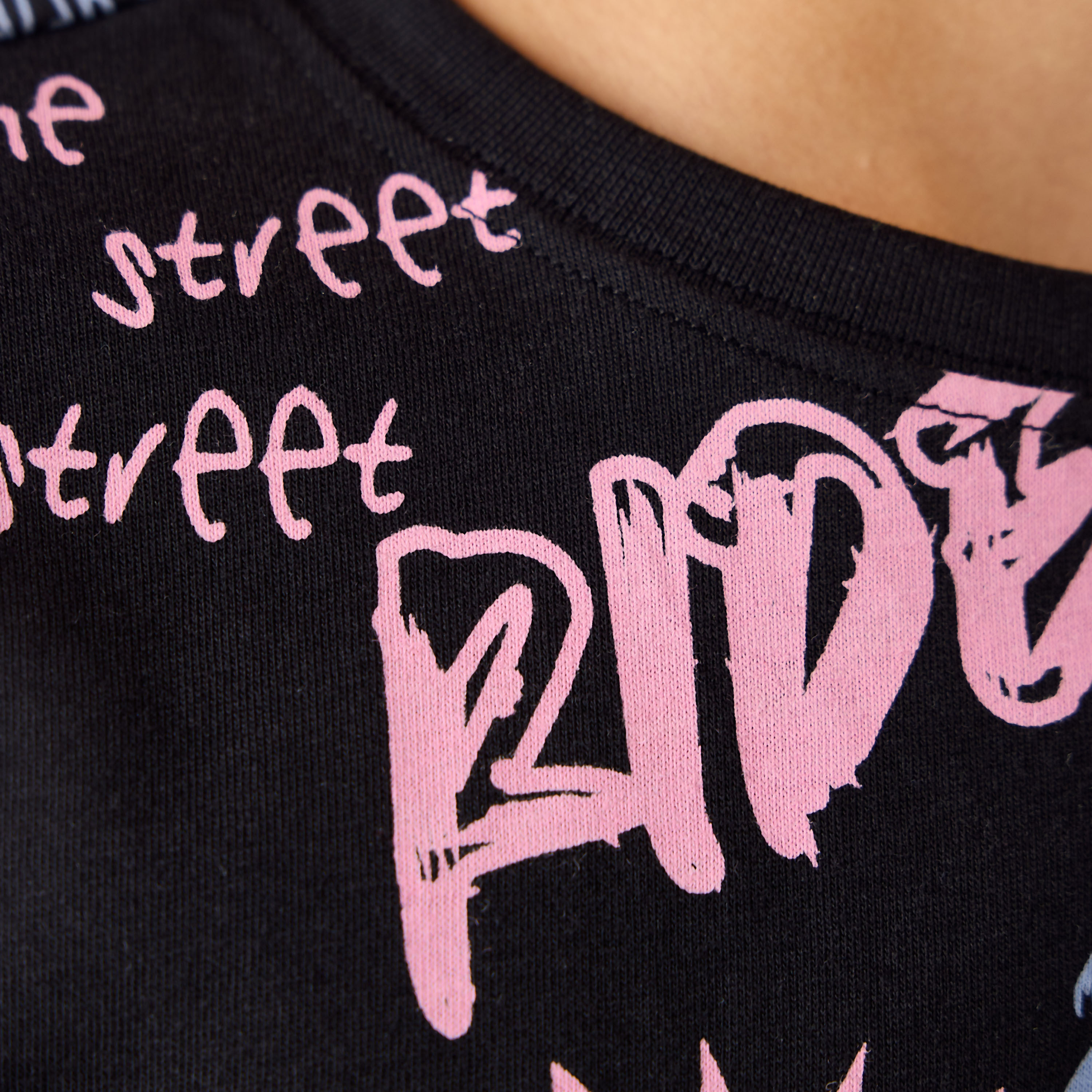 تيشيرت برقبة ضيقة وأكمام قصيرة وطبعات من جونيورز-boys-clothing-tshirtsandpolos-image-5