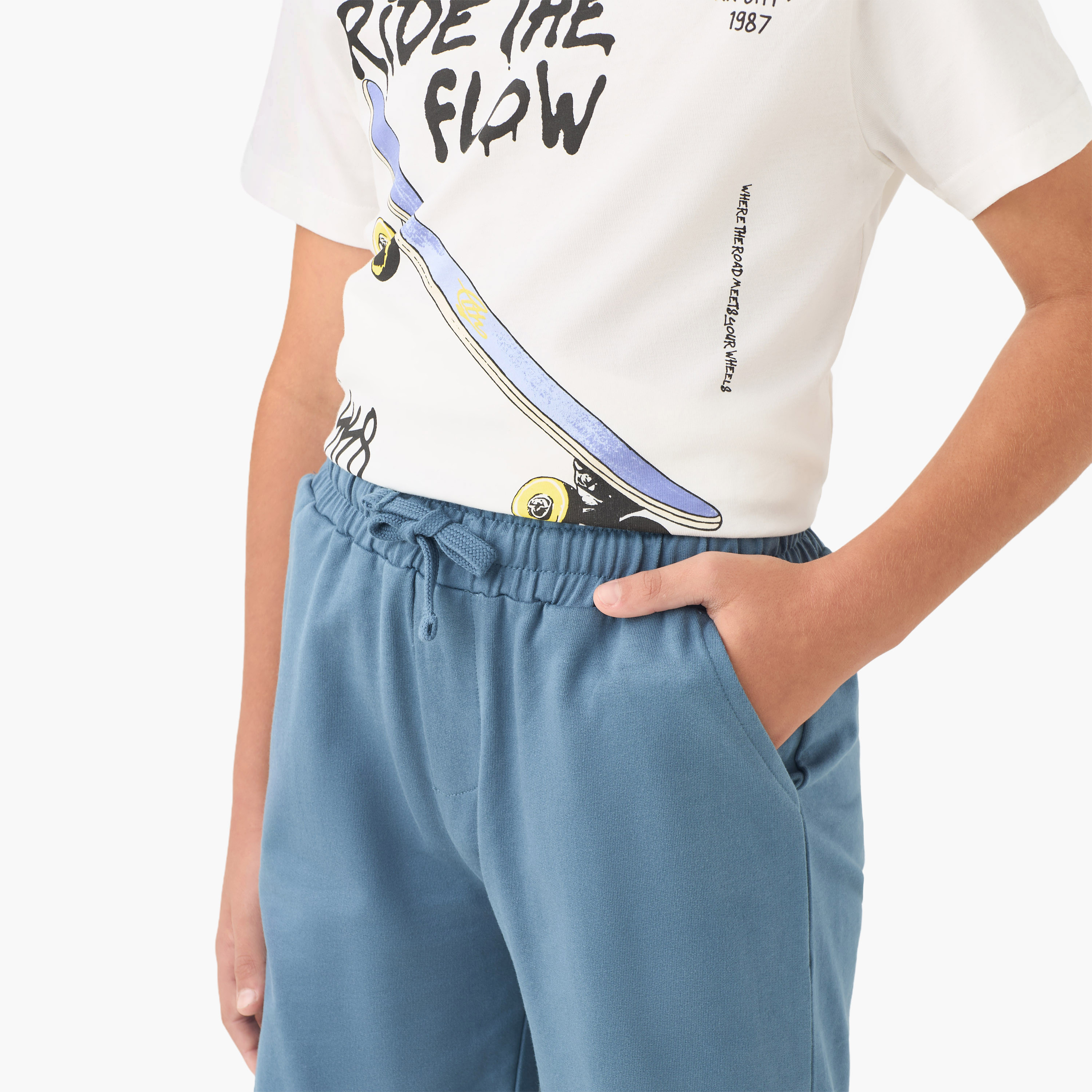 Juniors Elasticated Drawstring Shorts with Pockets-boys-clothing-bottoms-shorts-image-4