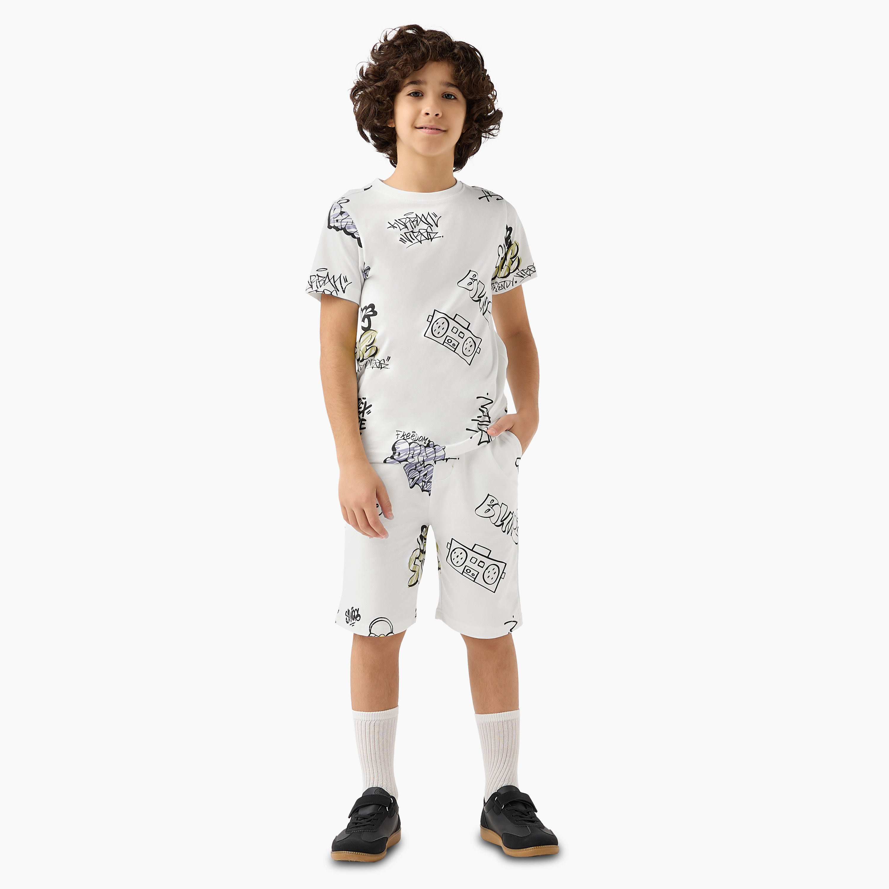 Juniors Knee Length Elasticated Drawstring Waist Shorts with Graphic Print-boys-clothing-bottoms-shorts-image-2