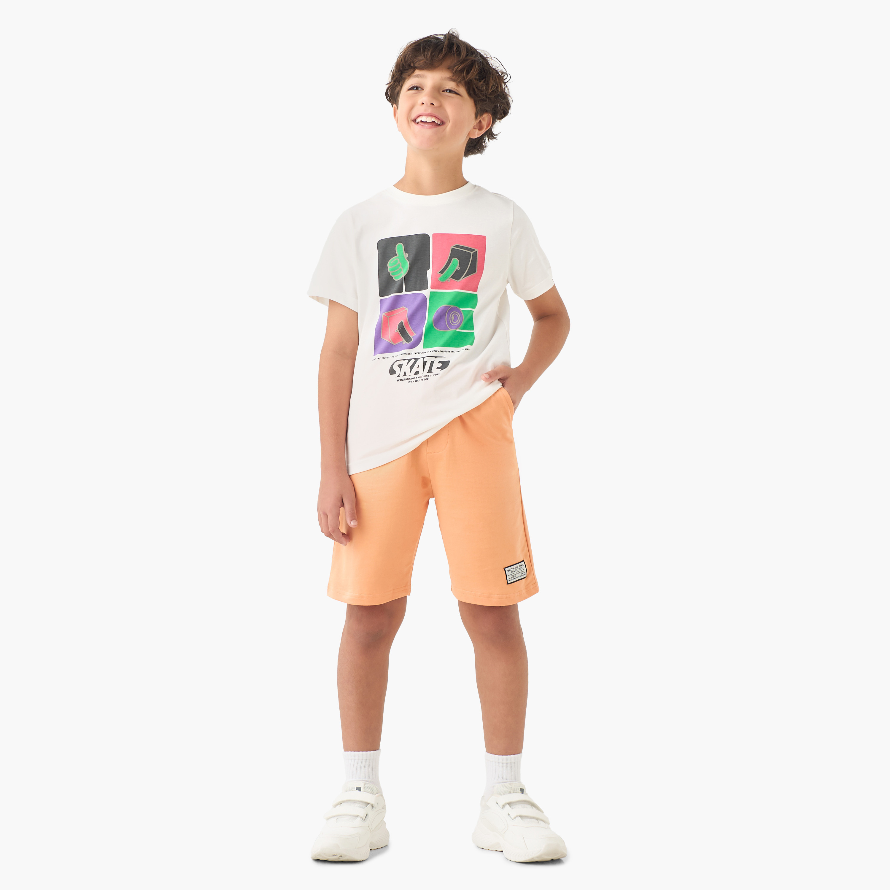 شورت بخصر مطاطي ورباط وجيوب من جونيورز-boys-clothing-bottoms-shorts-image-3