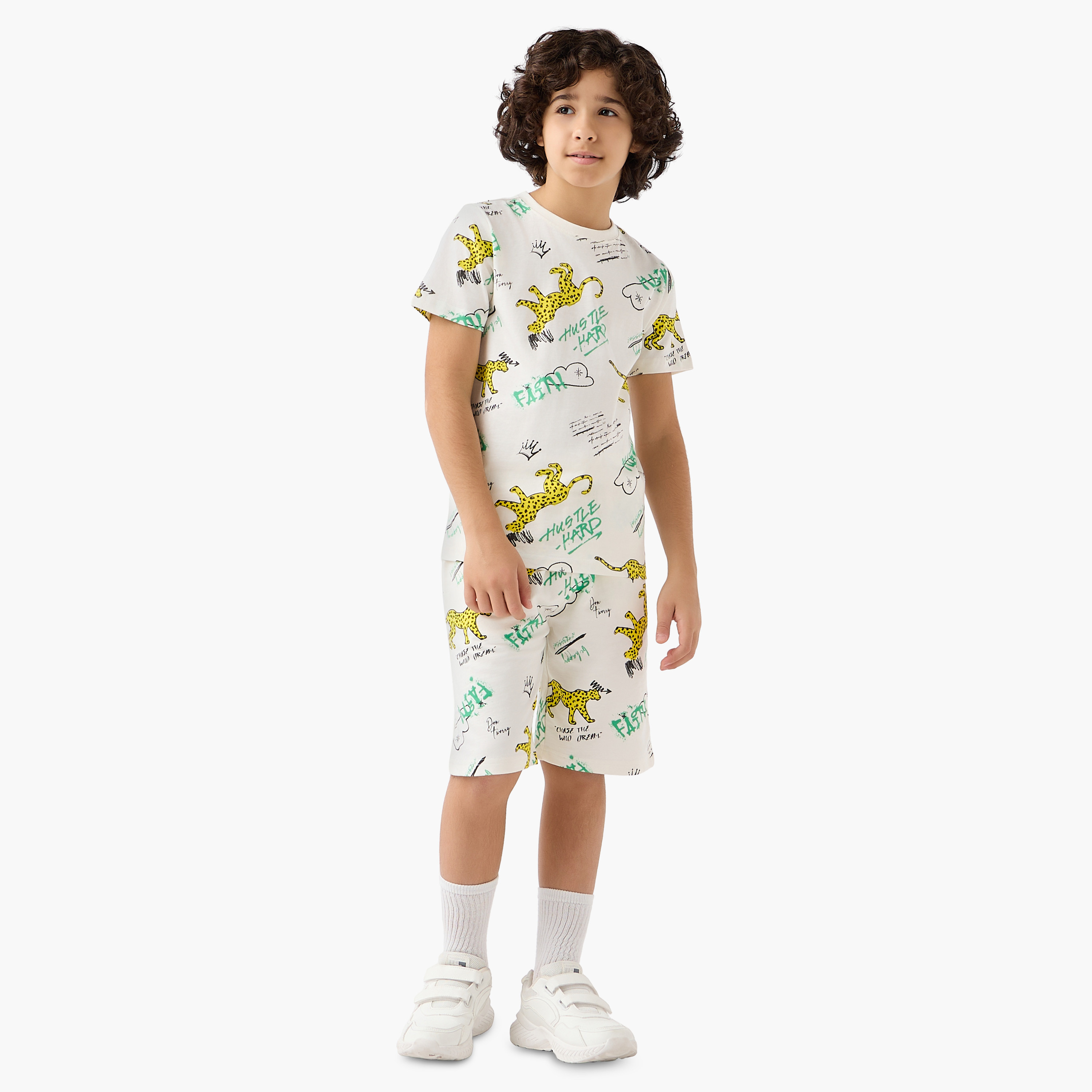 Set of 3 Juniors Crew Neck Short Sleeves T-shirt and Shorts Set with Graphic Print-boys-clothing-setsandcoords-image-8