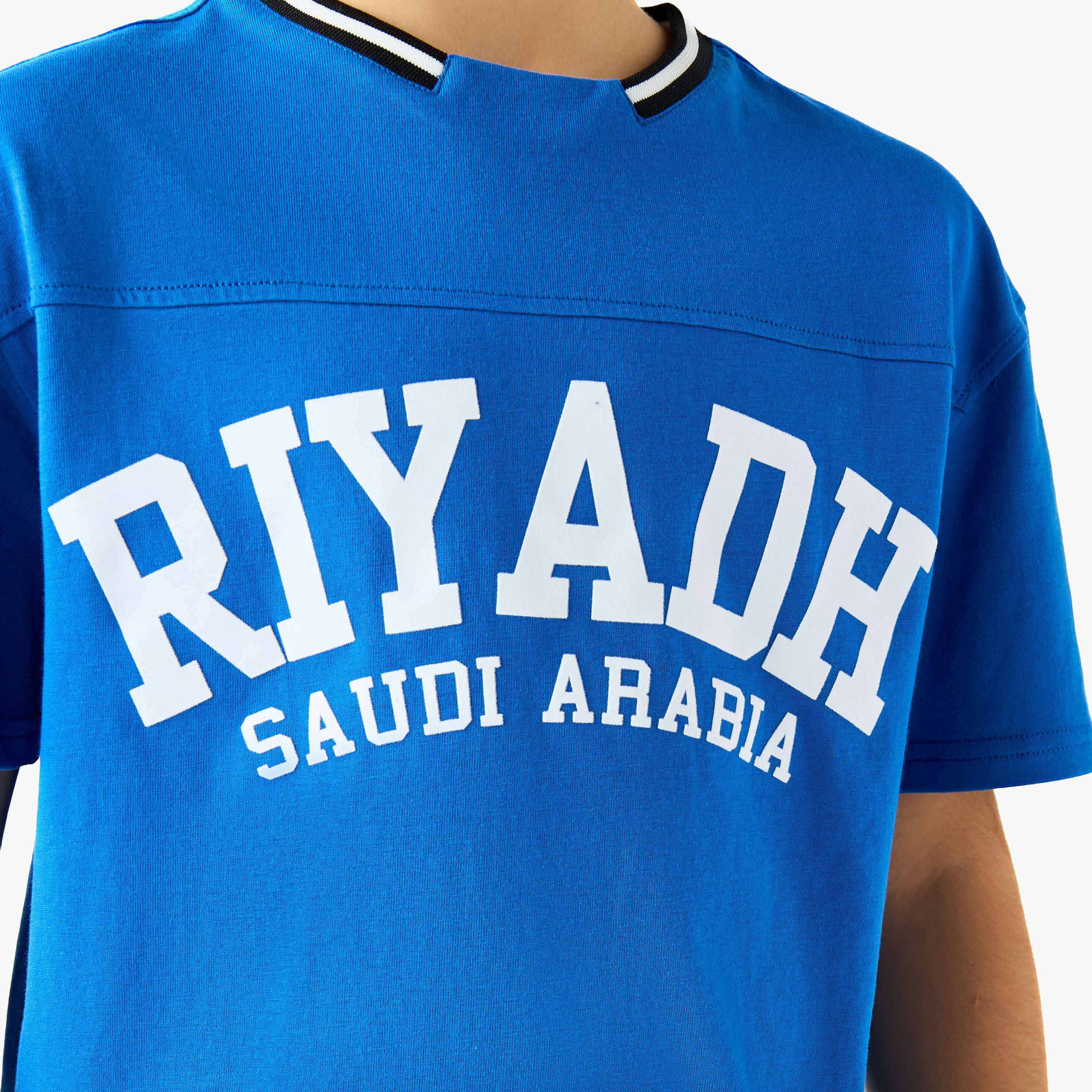 Juniors Crew Neck Short Sleeves T-shirt and Shorts Set with Riyadh National Day Print-boys-clothing-setsandcoords-image-7