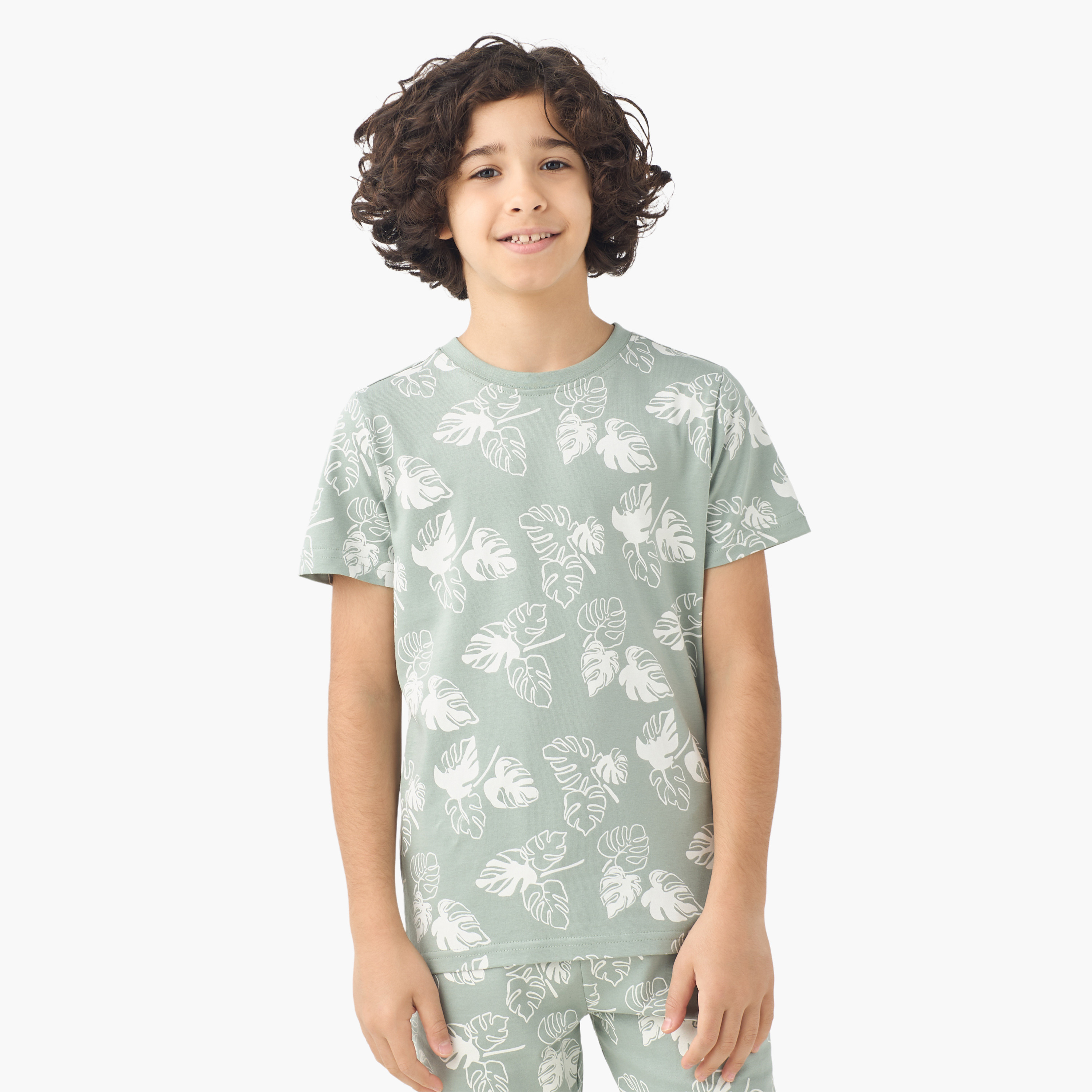 طقم شورت وتيشيرت بياقة ضيقة وطبعات متنوعة 3 قطع من جونيورز-boys-clothing-setsandcoords-image-5