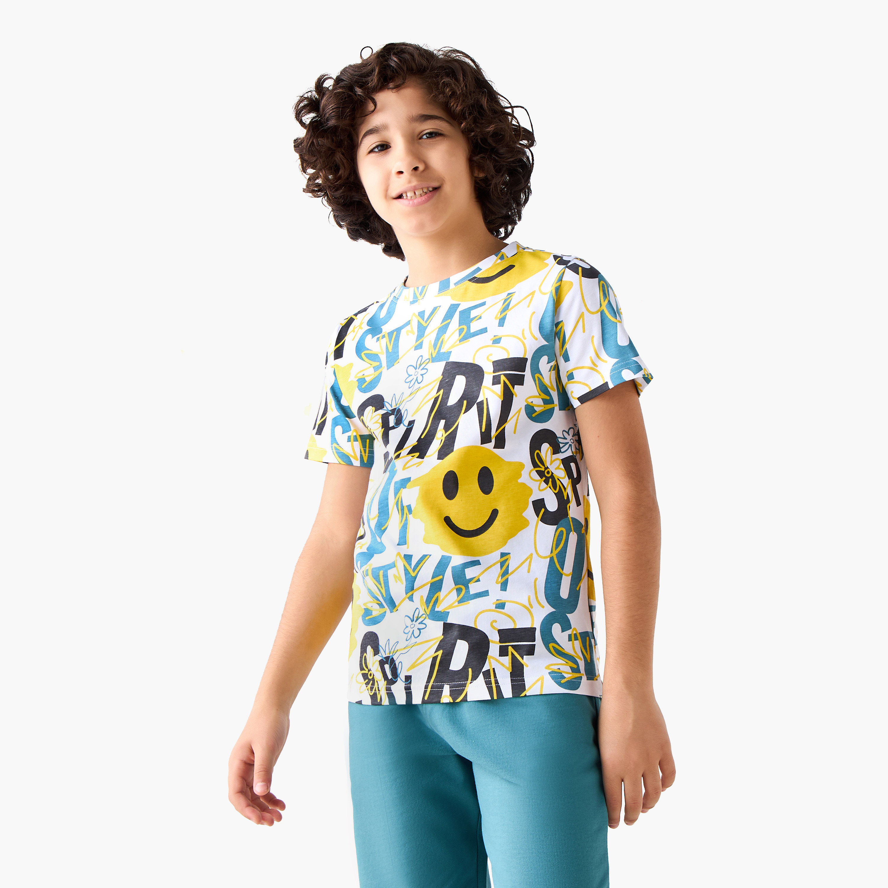 Set of 3 Juniors Crew Neck Short Sleeves T-shirts and Shorts Set with  Graphic Print-boys-clothing-setsandcoords-image-2