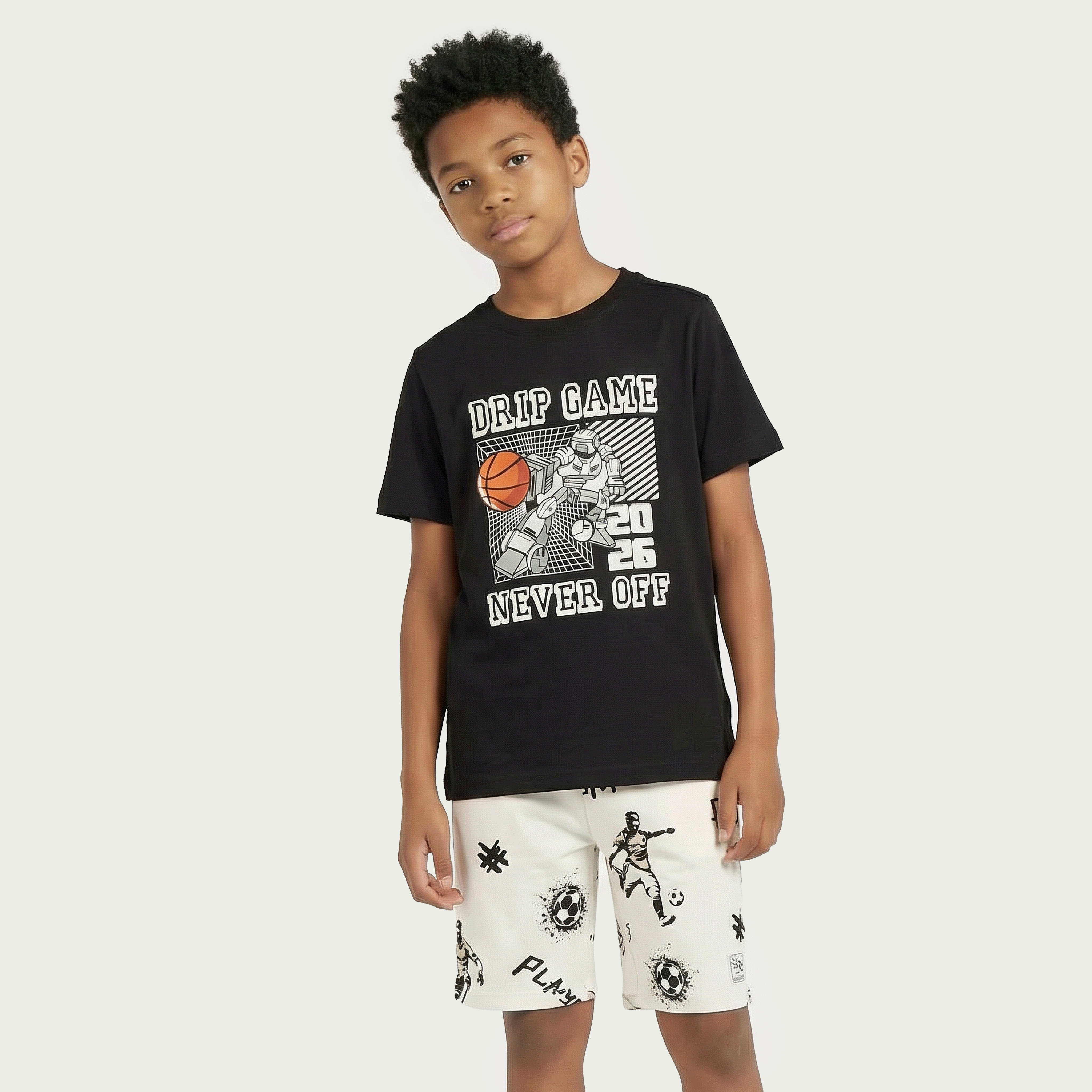 تيشيرتات بأكمام قصيرة وياقة ضيقة مع شورت بطبعات كرة قدم من جونيورز - طقم 3 قطع-boys-clothing-setsandcoords-image-4