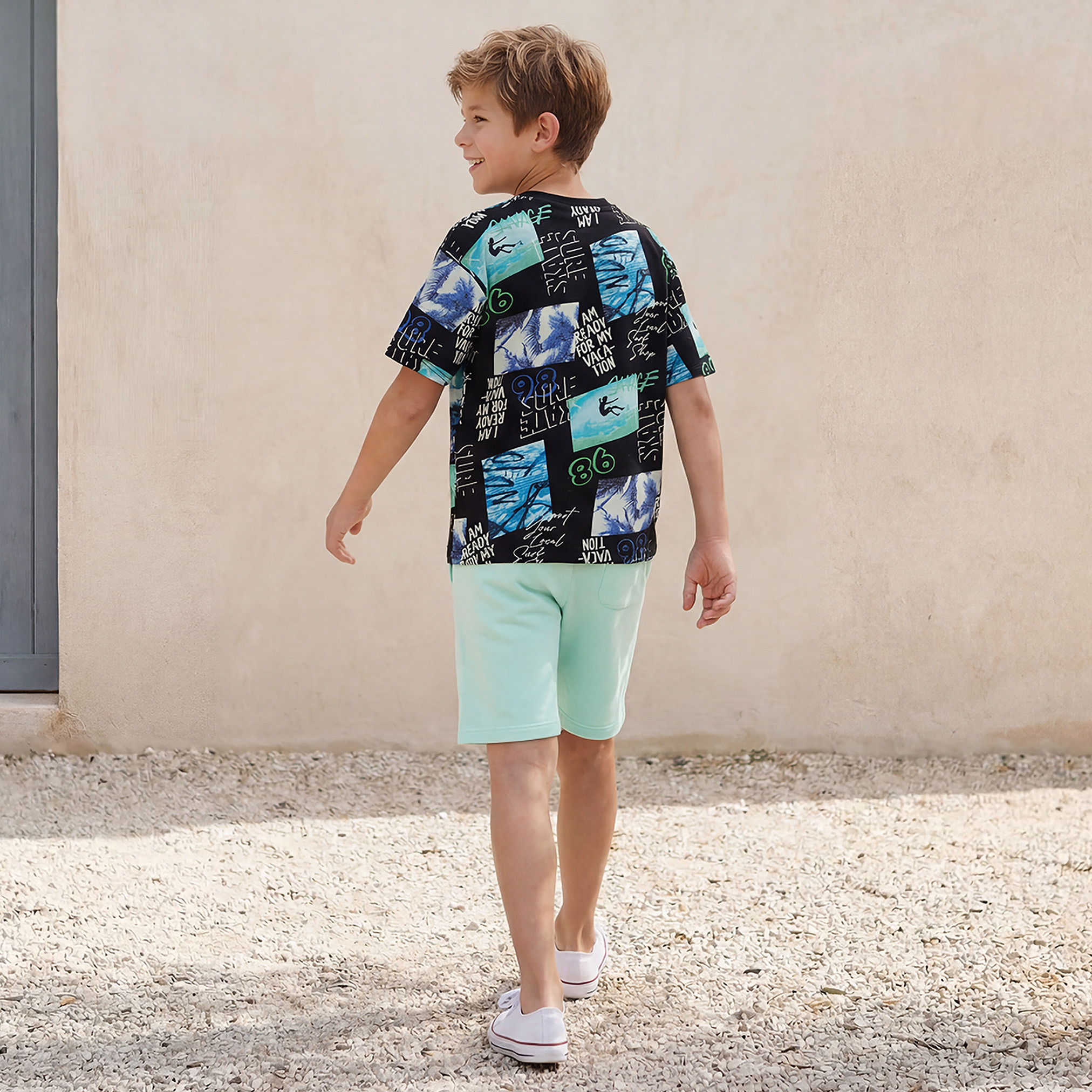 Set of 3 Juniors Crew Neck Short Sleeves T-shirt and Shorts Set with Graphic Print-boys-clothing-setsandcoords-image-5
