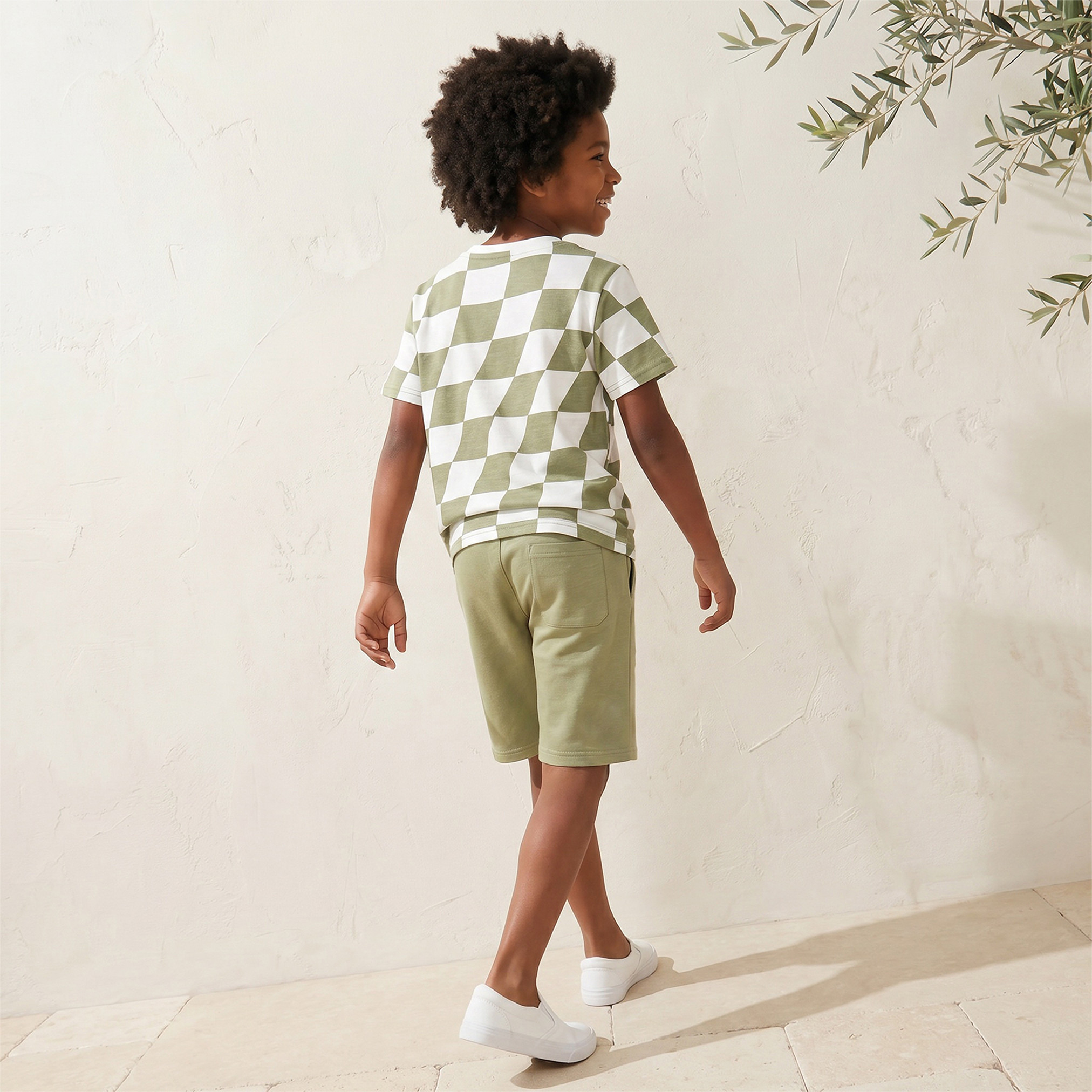 Set of 3 Juniors Crew Neck Short Sleeves T-shirt and Shorts Set with Drawstring Closure-boys-clothing-setsandcoords-image-4