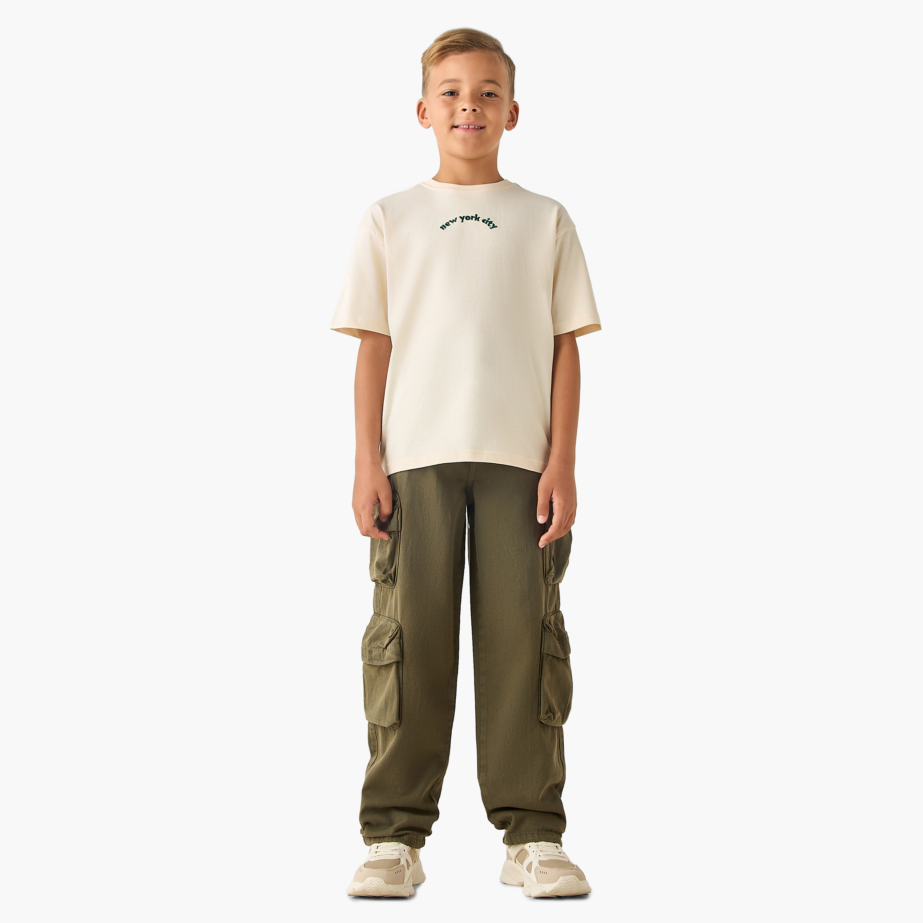 بنطلون كارجو برباط إغلاق من جونيورز-boys-clothing-bottoms-trousers-image-4