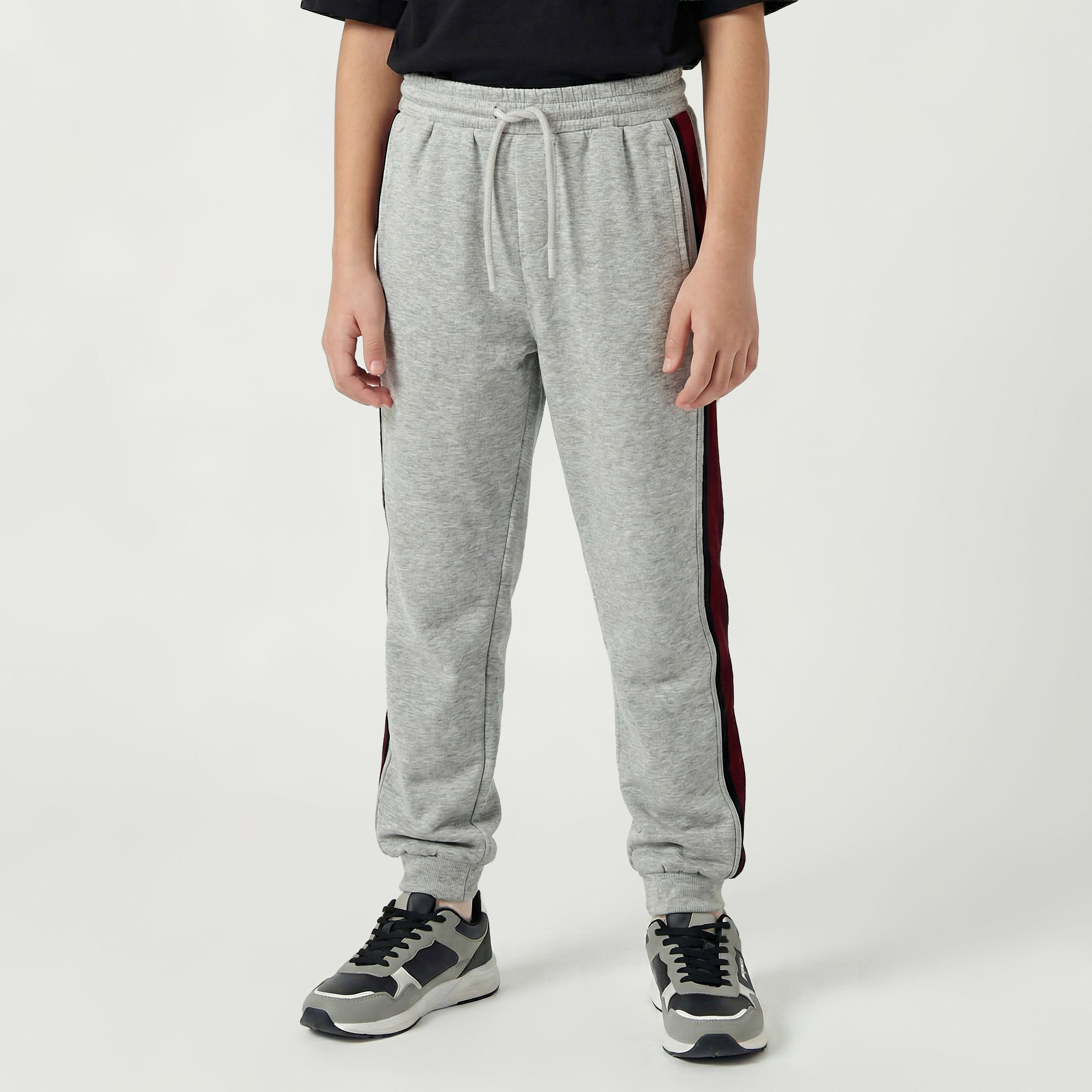 بنطلون رياضي بخصر برباط وجيوب من جونيورز-boys-clothing-bottoms-joggersandtrackpants-image-5