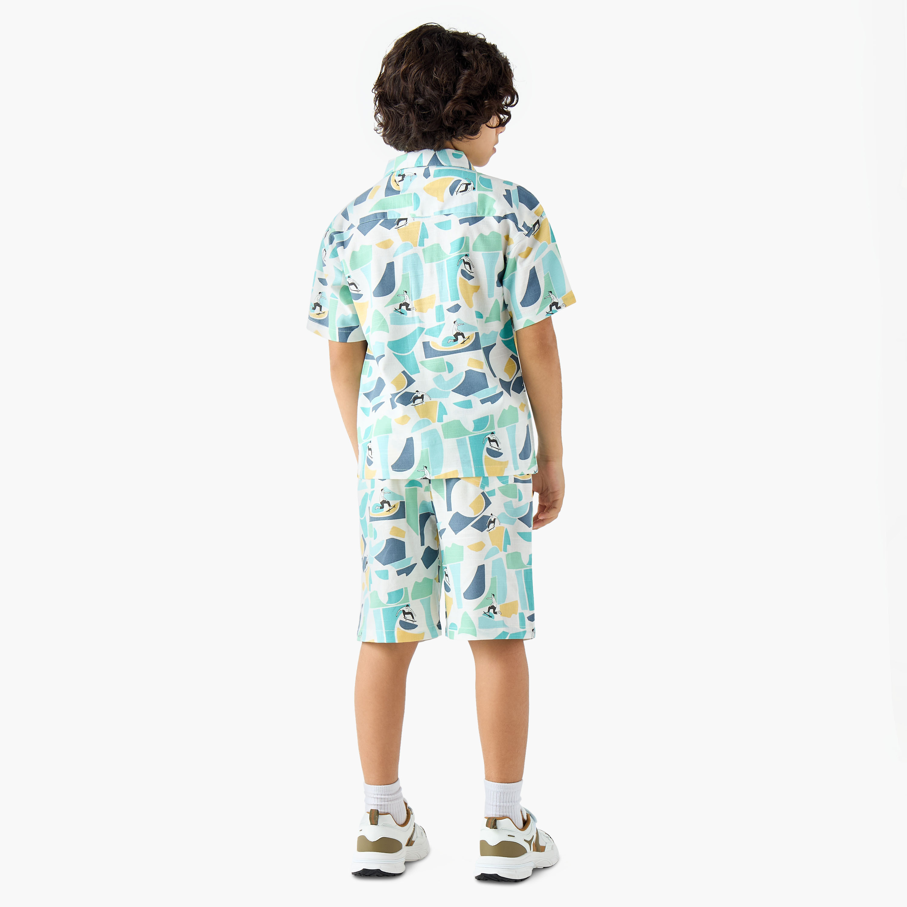 Juniors Camp Collar Short Sleeves Shirt and Shorts Set with Abstract Print-boys-clothing-setsandcoords-image-4