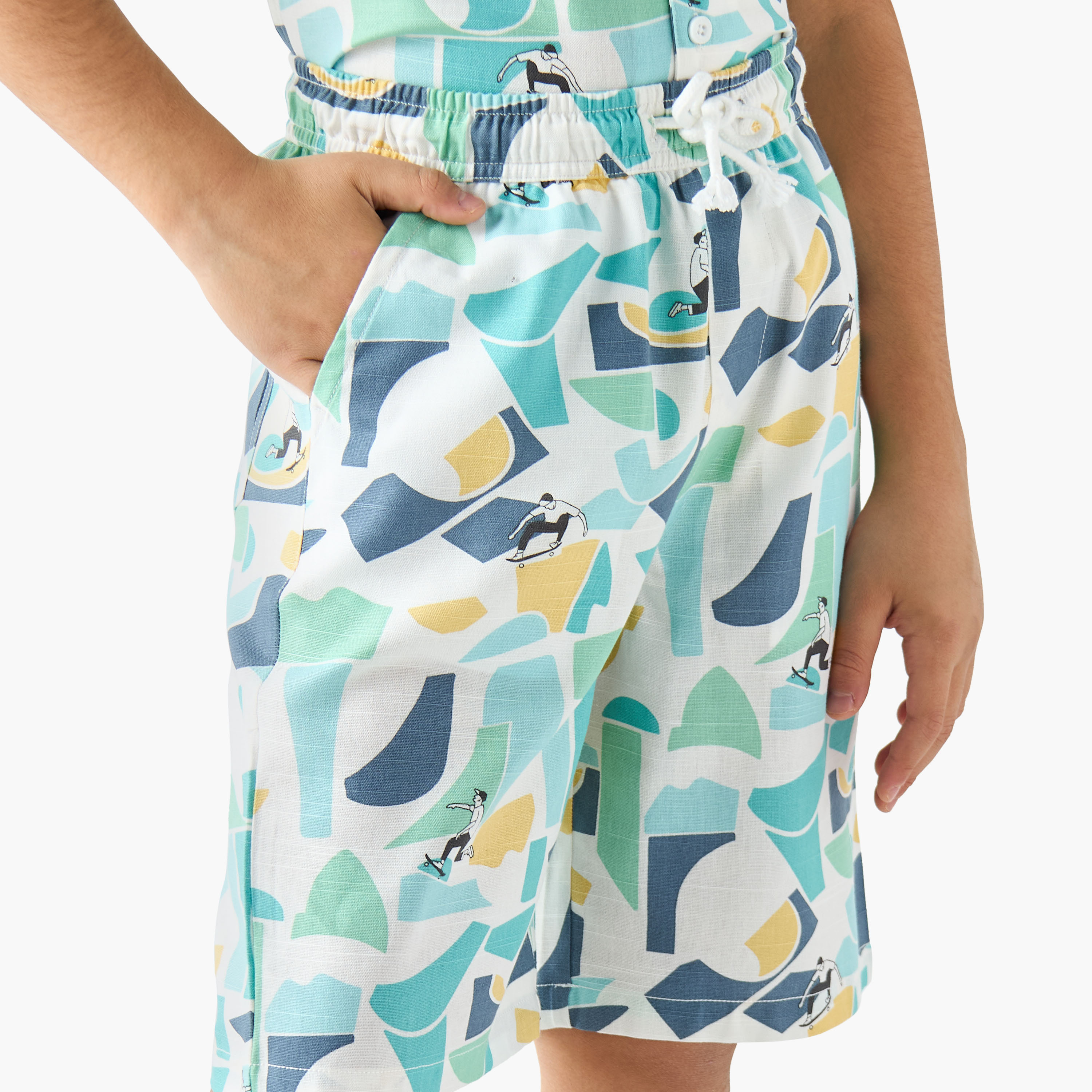 Juniors Camp Collar Short Sleeves Shirt and Shorts Set with Abstract Print-boys-clothing-setsandcoords-image-6