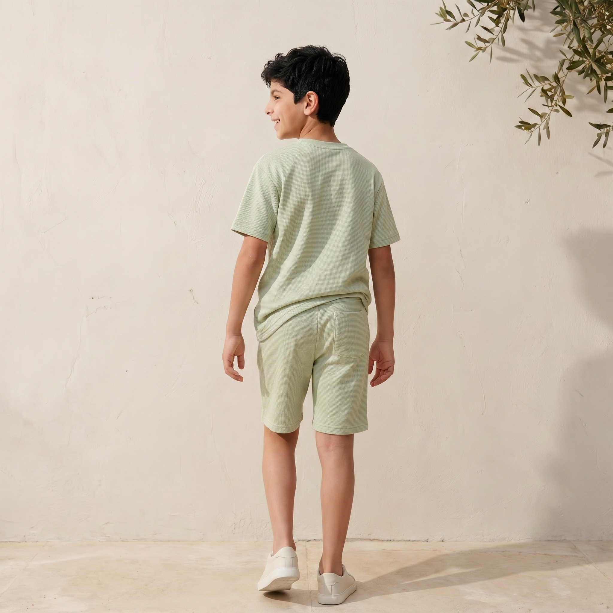 طقم شورت وتيشيرت بارز الملمس بأكمام قصيرة وياقة ضيقة من جونيورز-boys-clothing-setsandcoords-image-3